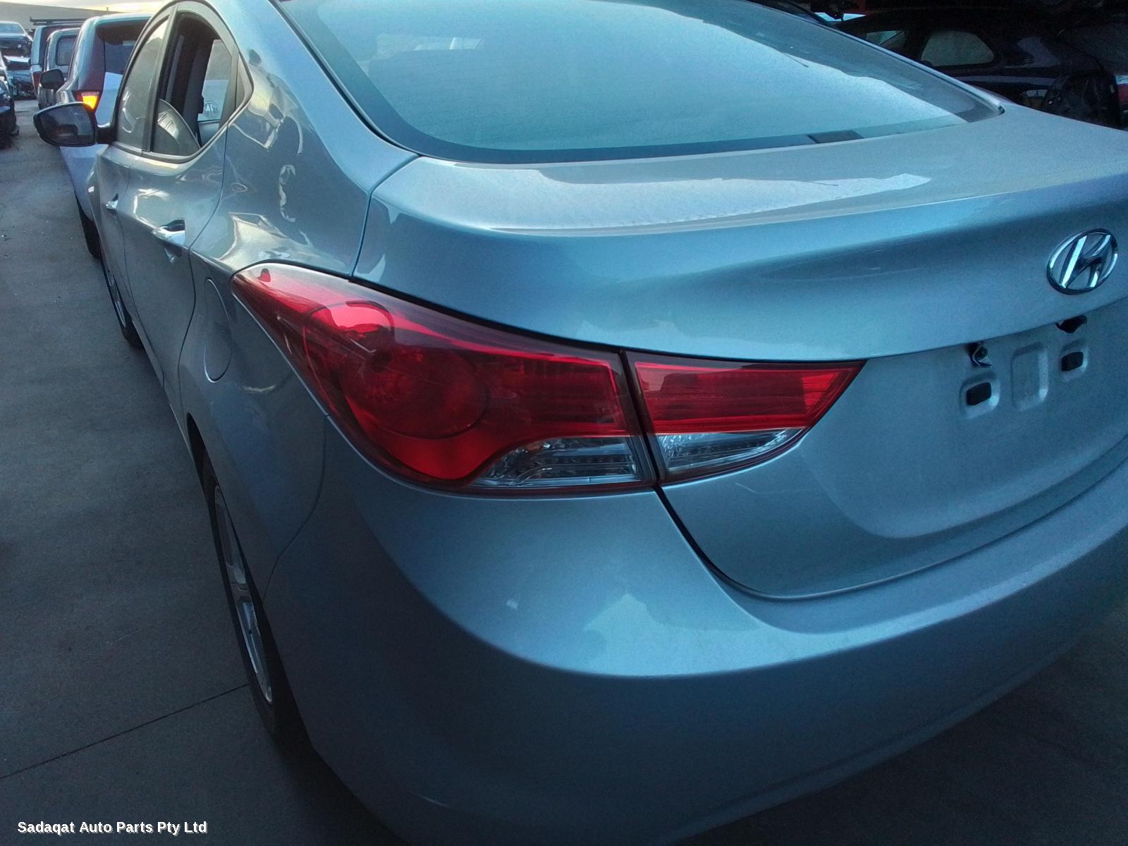 Hyundai Elantra Left Taillight
