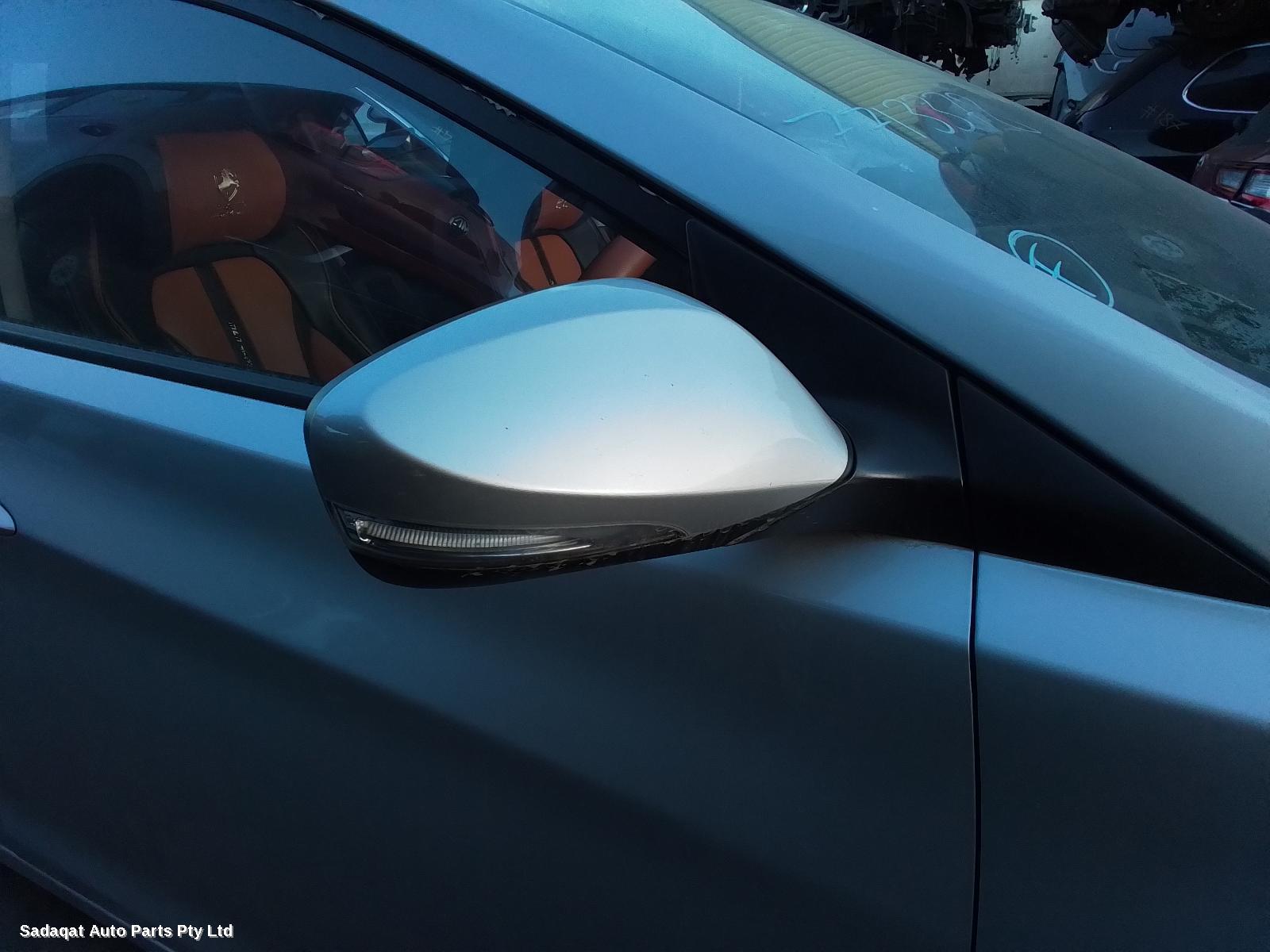 Hyundai Elantra Left Taillight