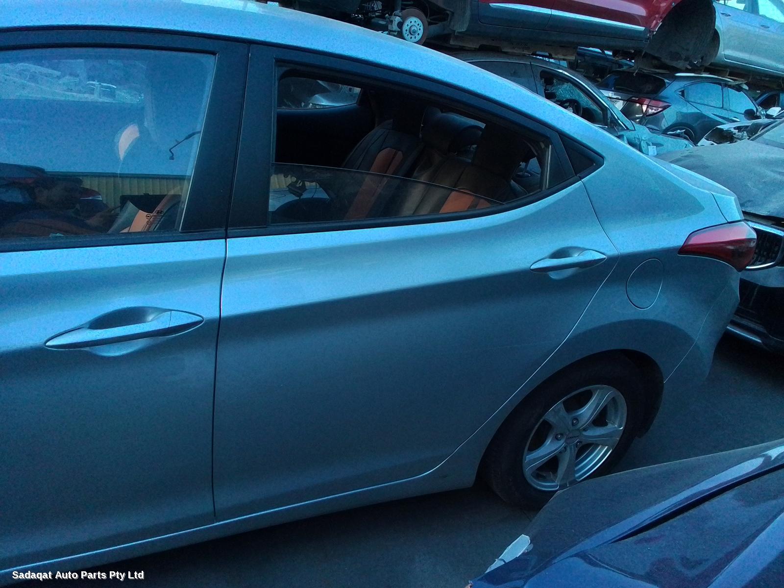 Hyundai Elantra Left Taillight