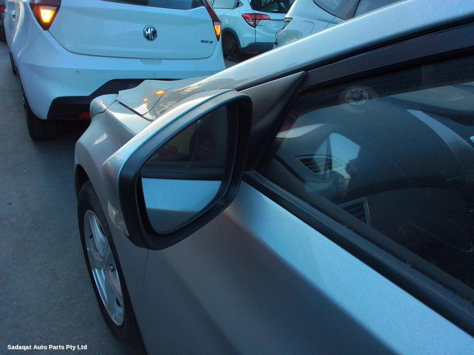 Hyundai Elantra Left Taillight