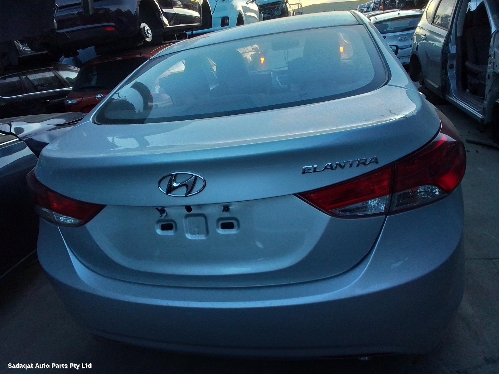 Hyundai Elantra Left Taillight