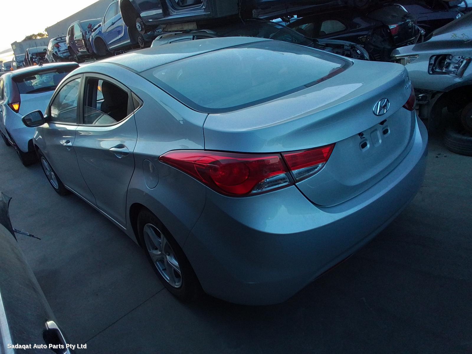 Hyundai Elantra Left Taillight