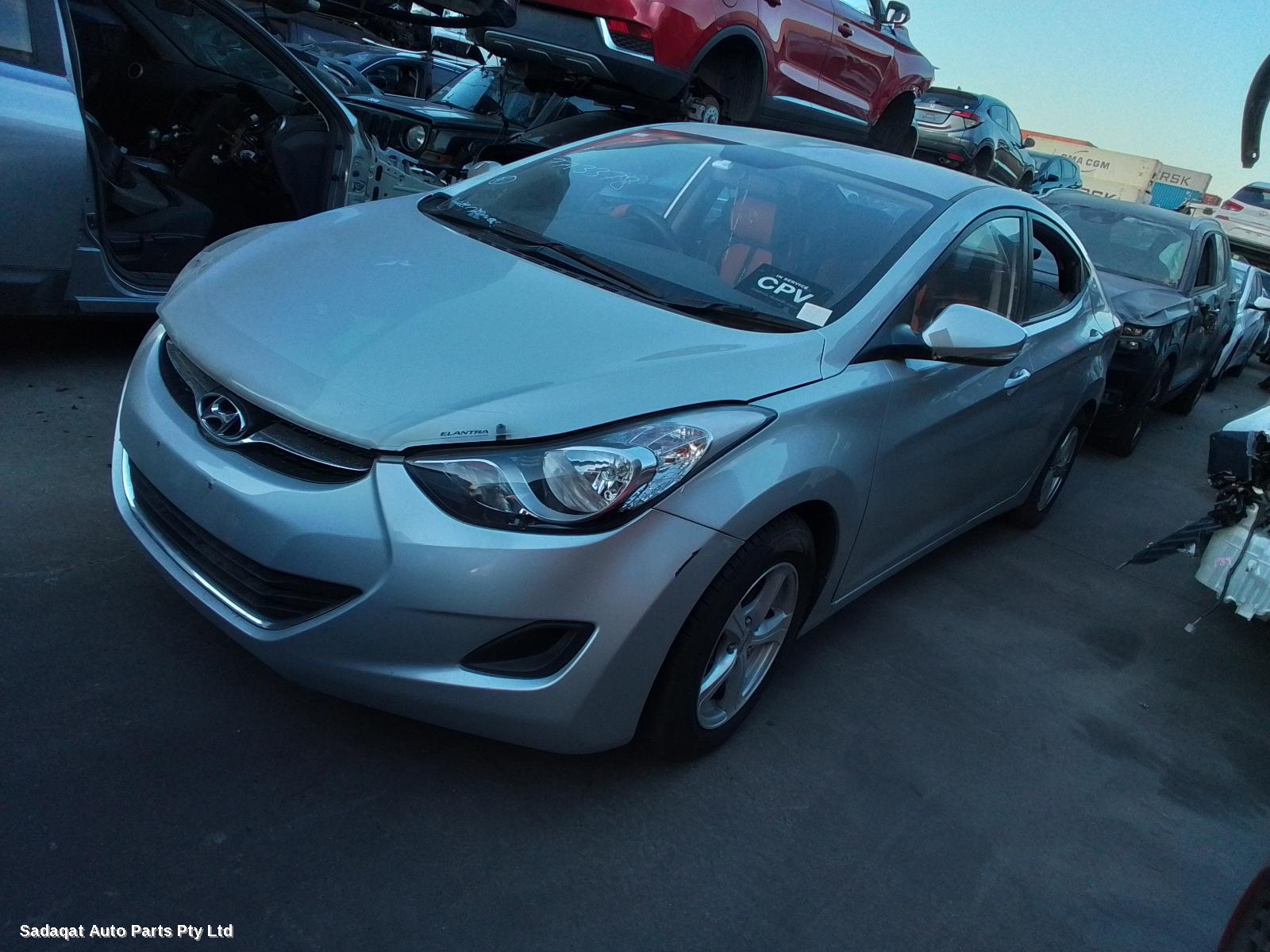 Hyundai Elantra Left Taillight