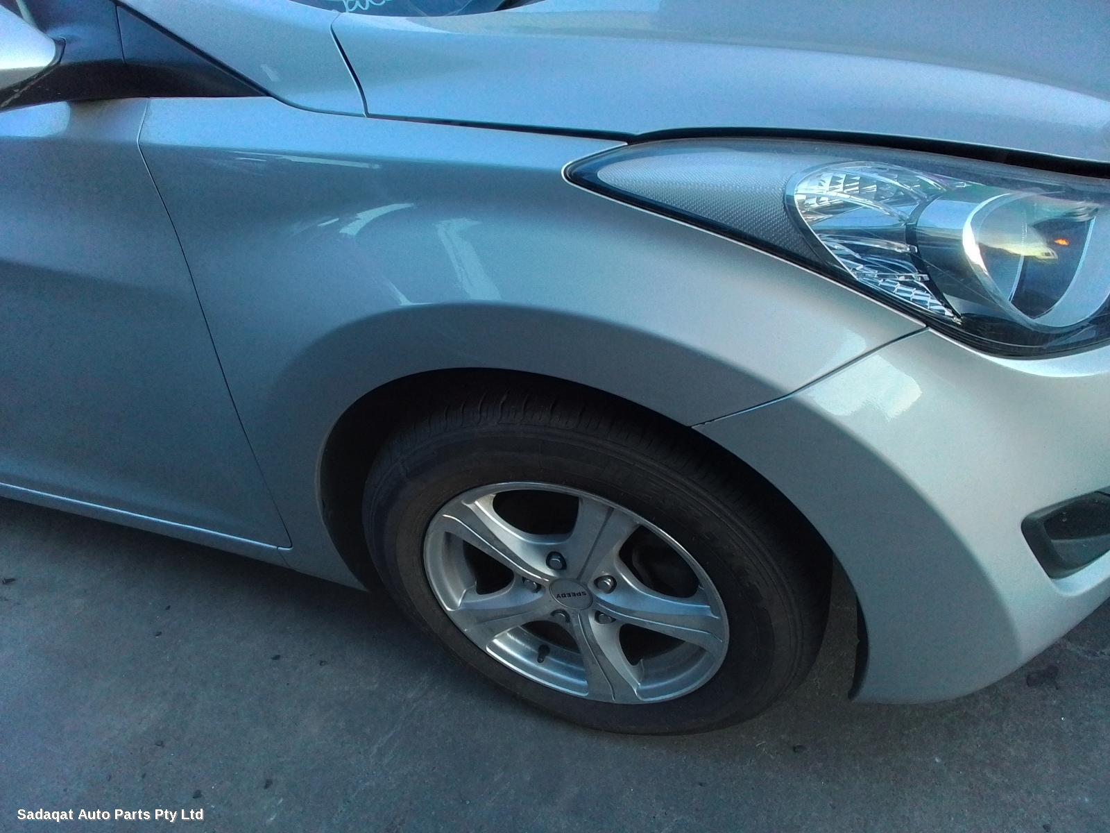 Hyundai Elantra Left Taillight