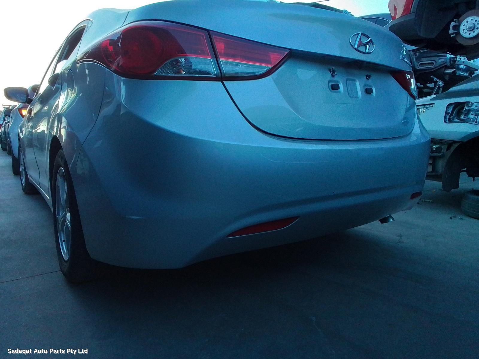 Hyundai Elantra Left Taillight