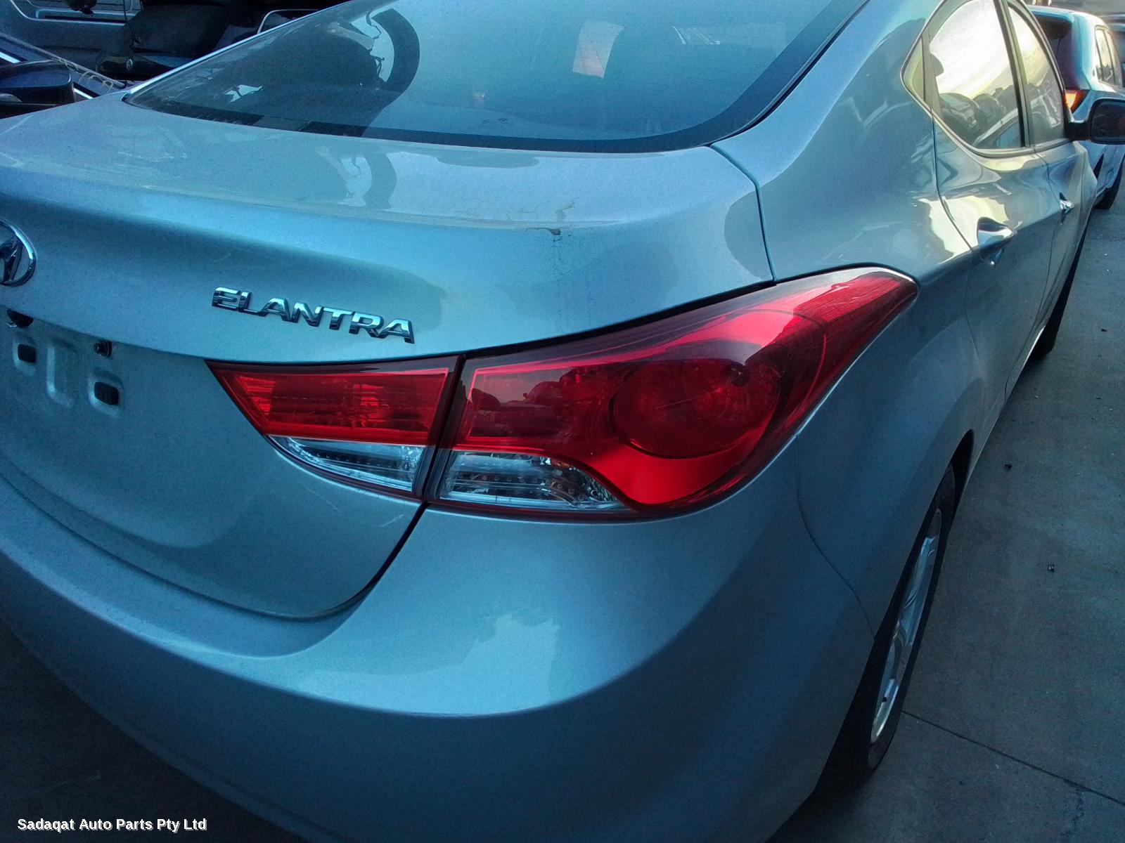 Hyundai Elantra Left Taillight