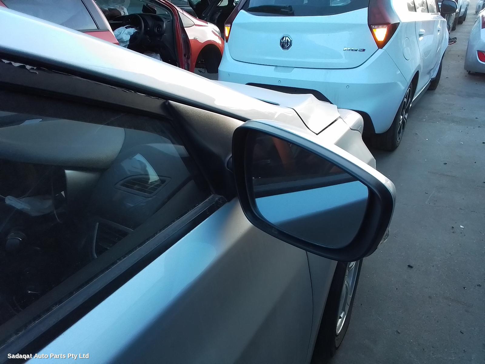 Hyundai Elantra Left Taillight