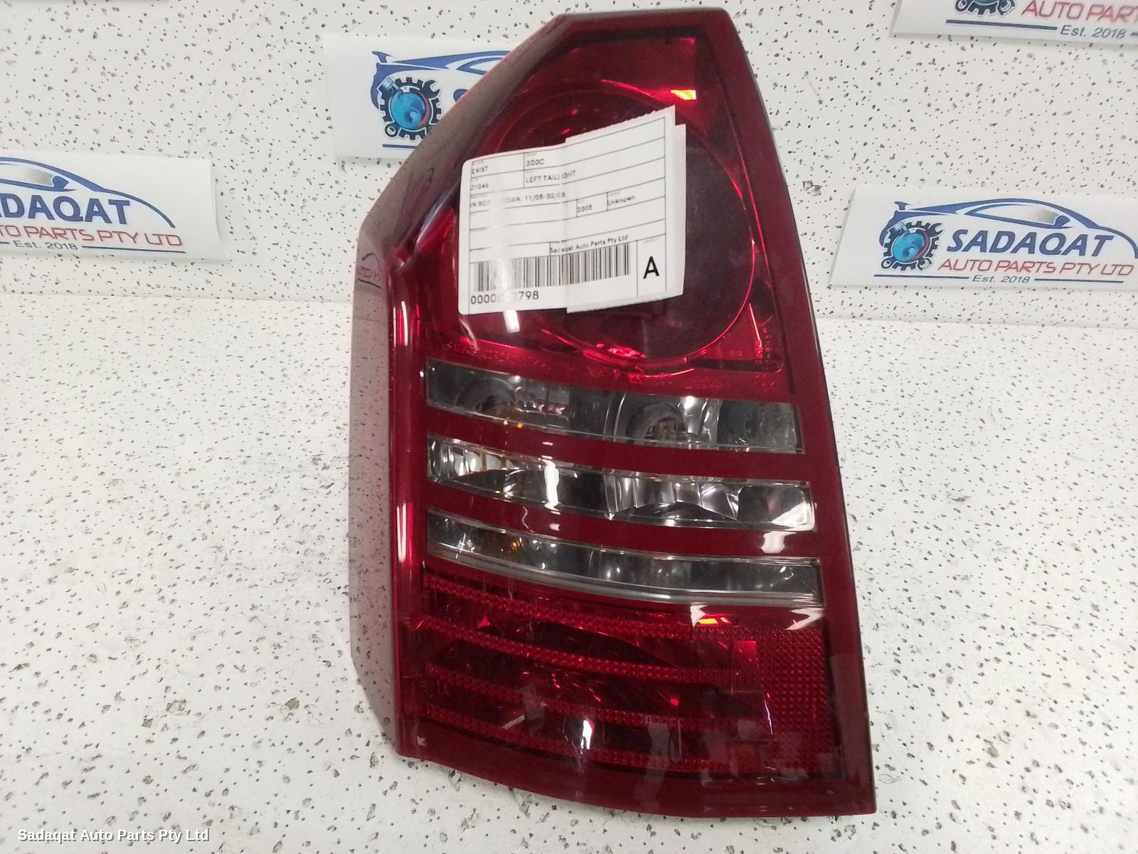 Chrysler 300c Left Taillight