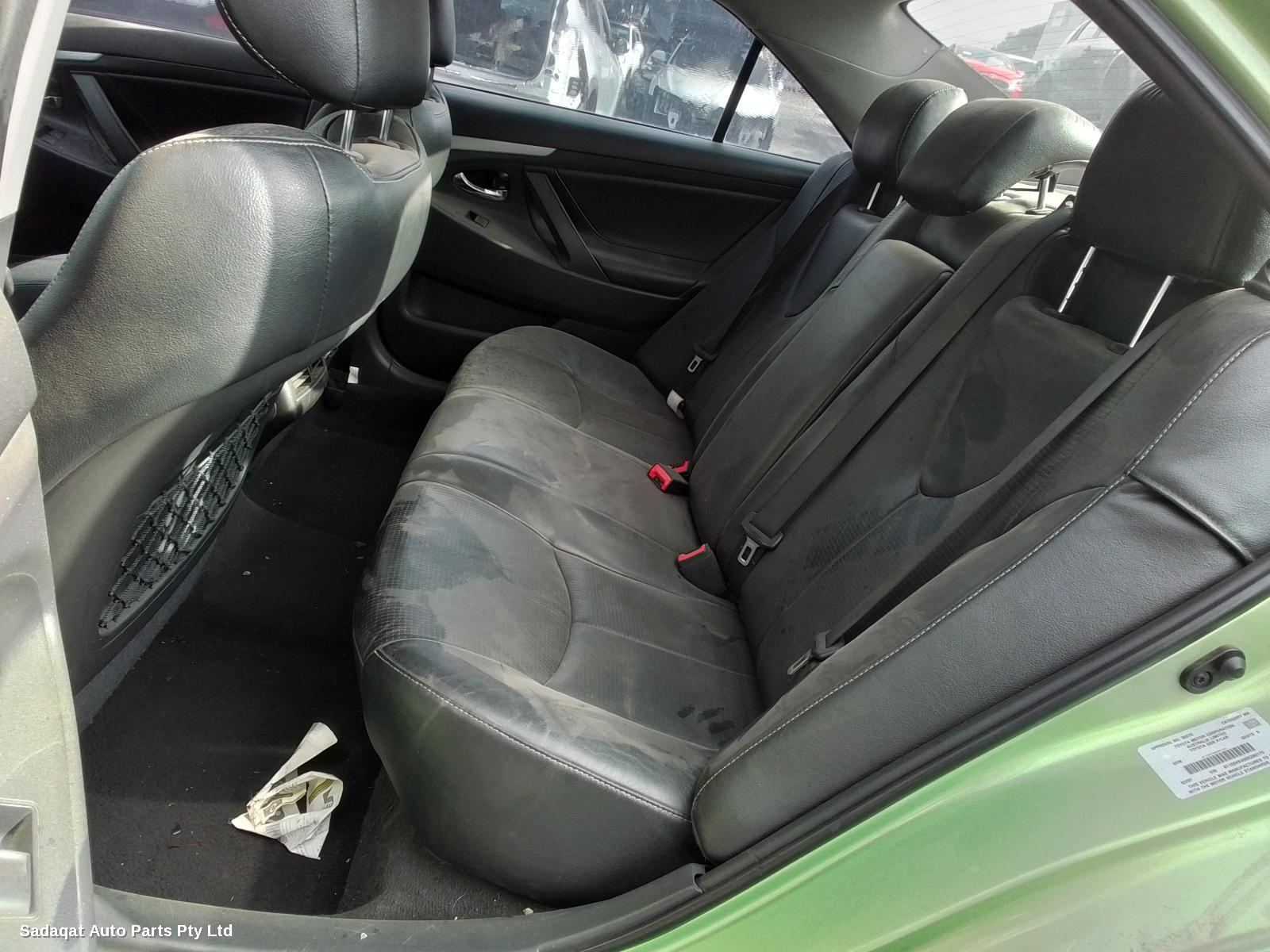 Toyota Aurion Left Guard