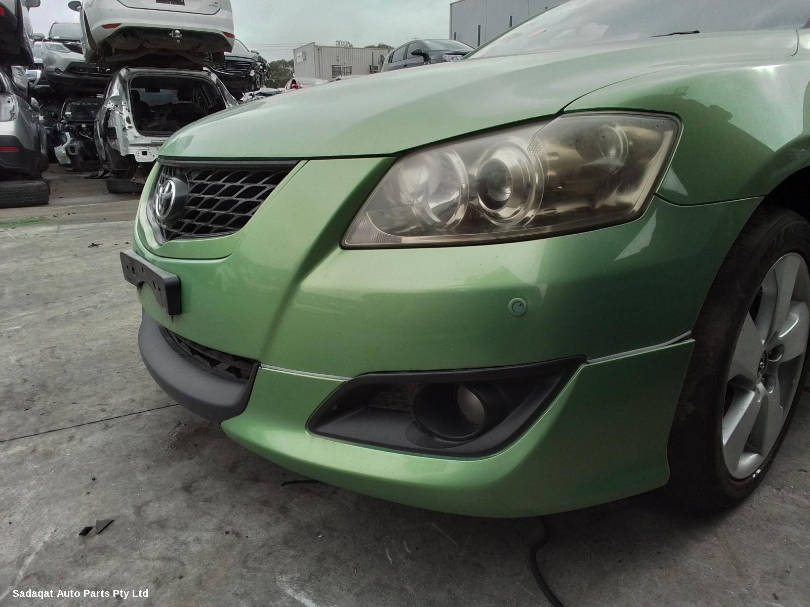 Toyota Aurion Left Guard