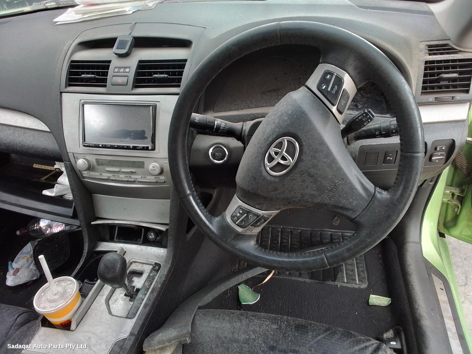 Toyota Aurion Left Guard