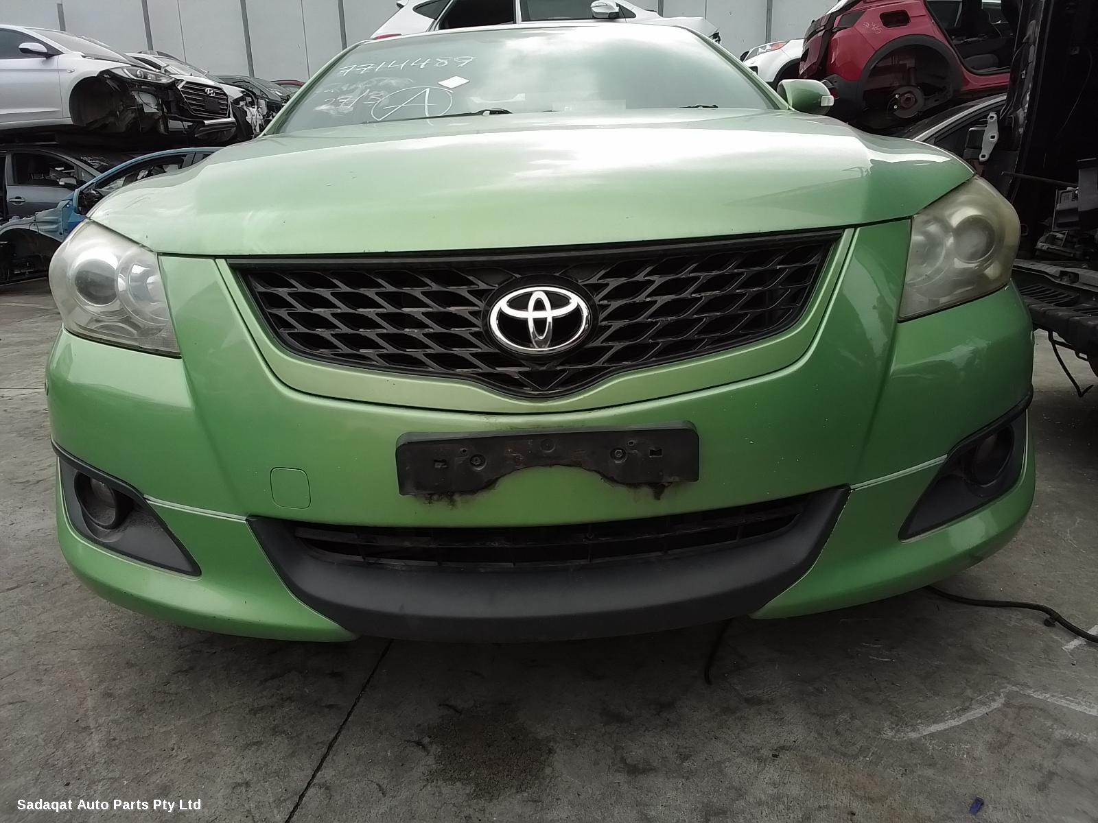 Toyota Aurion Left Guard