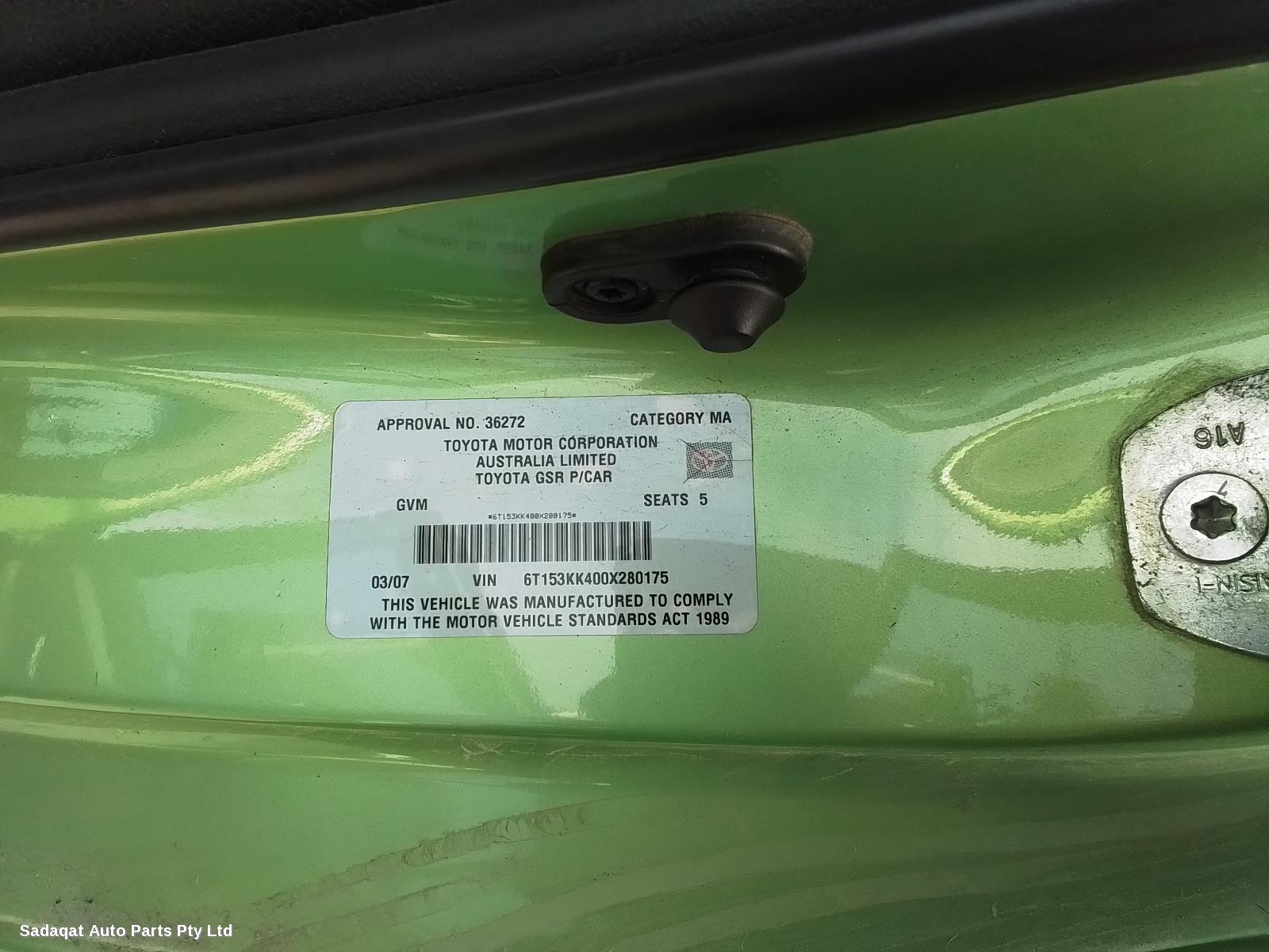 Toyota Aurion Left Guard