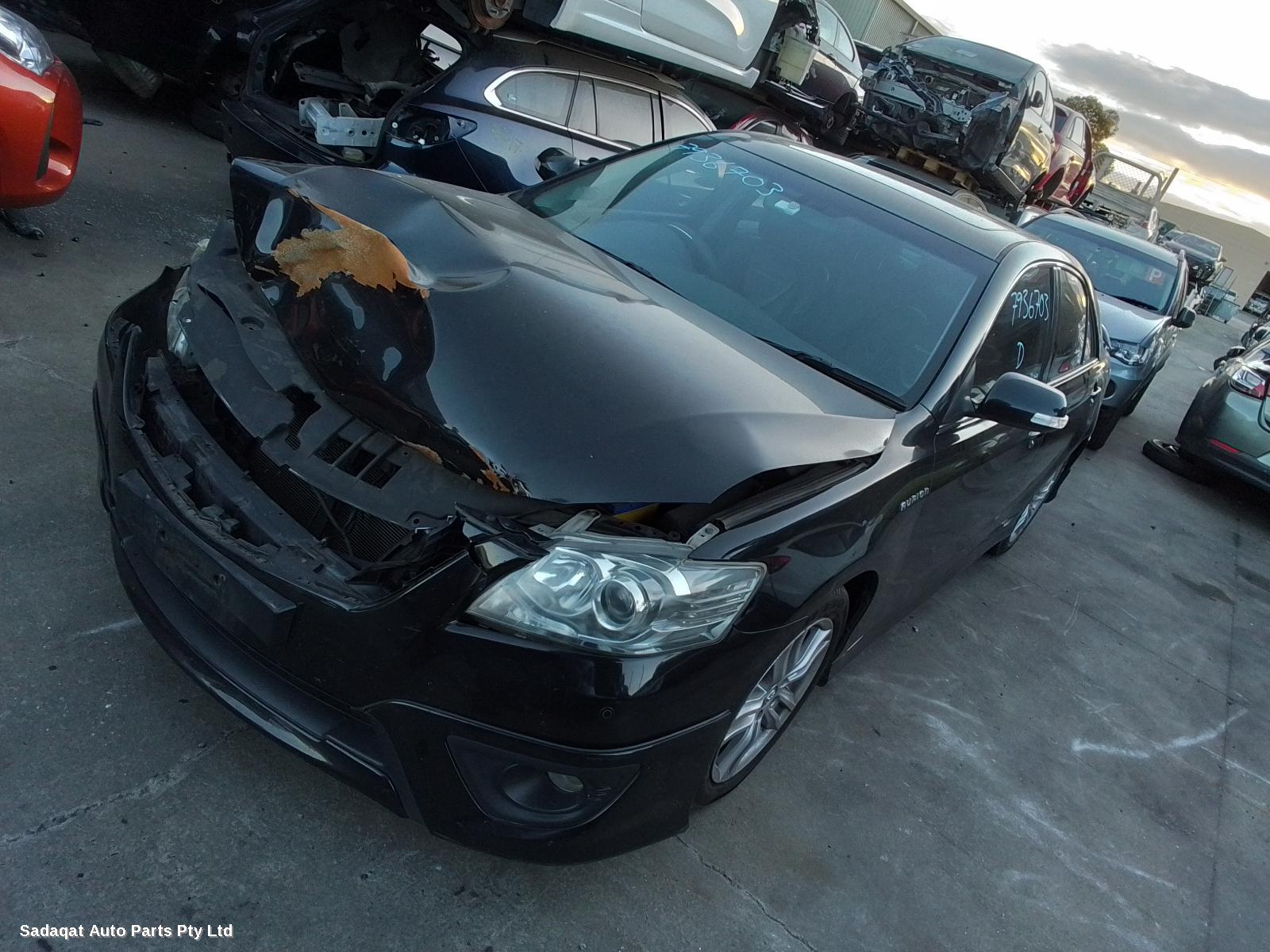 Toyota Aurion Right Guard Liner