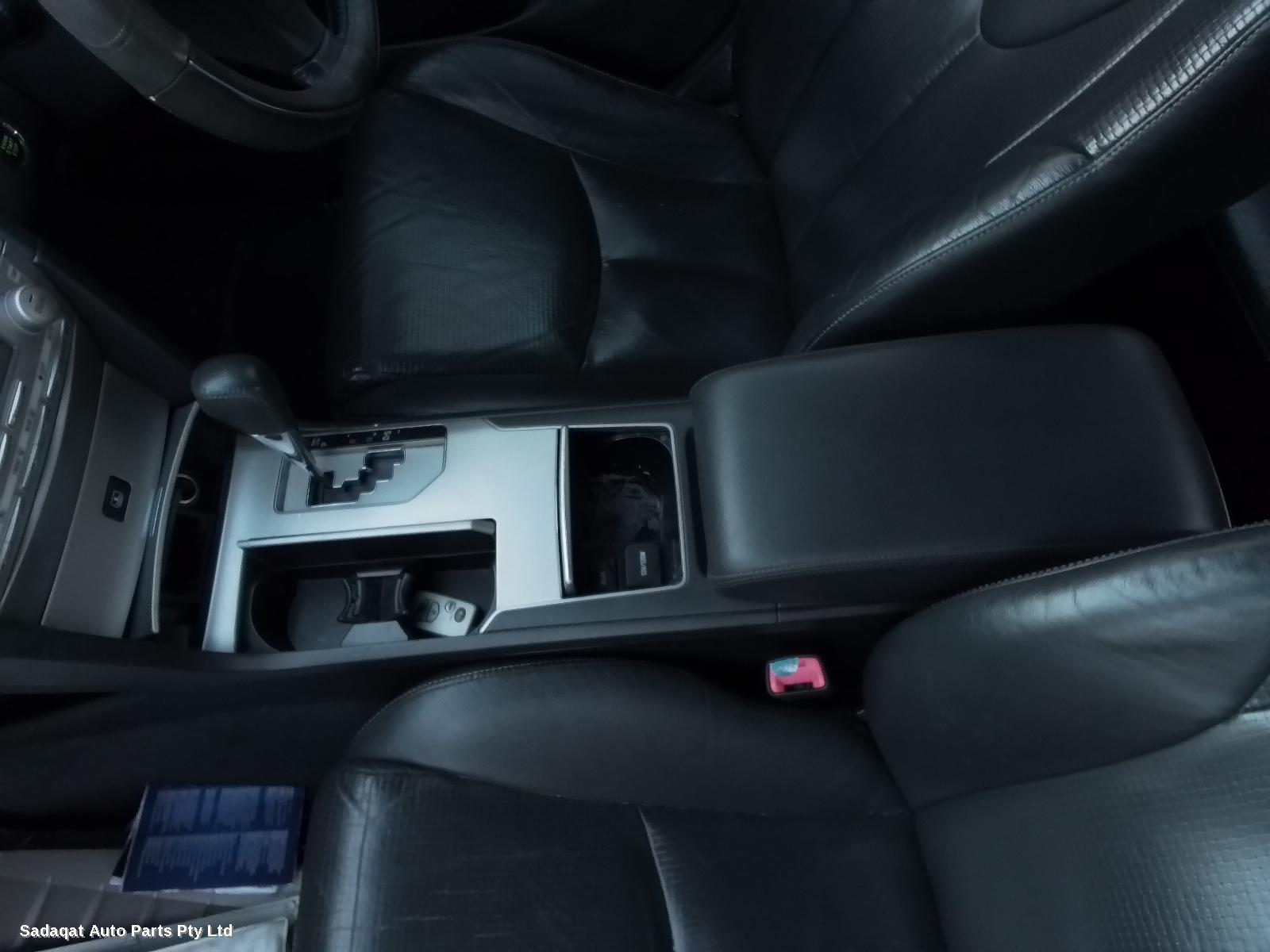 Toyota Aurion Right Guard Liner