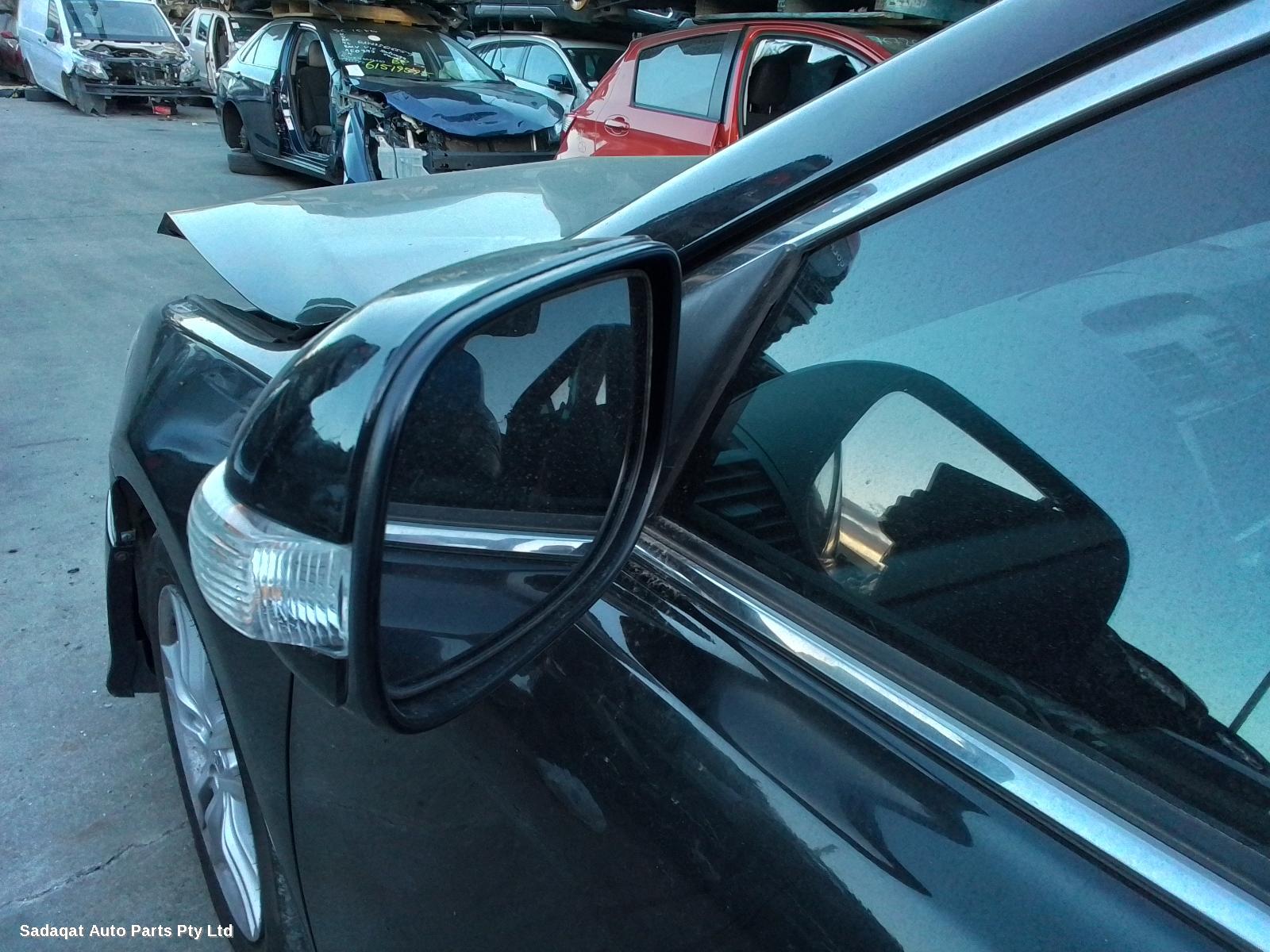 Toyota Aurion Right Guard Liner