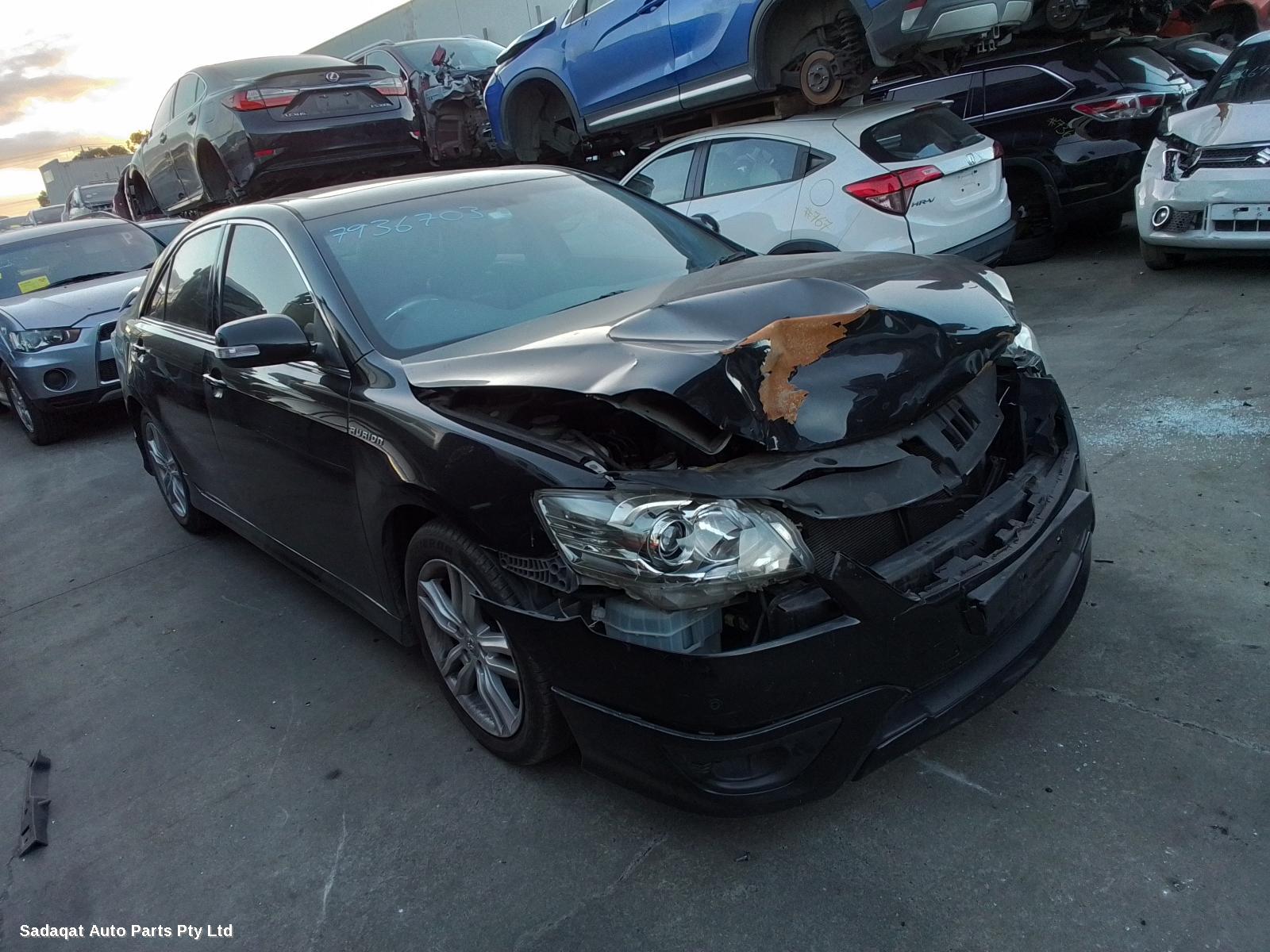 Toyota Aurion Right Guard Liner