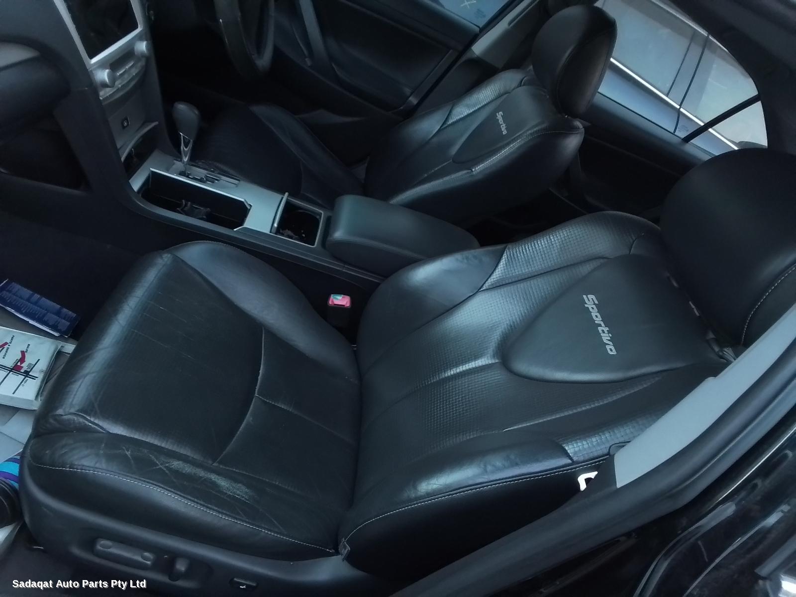 Toyota Aurion Right Guard Liner