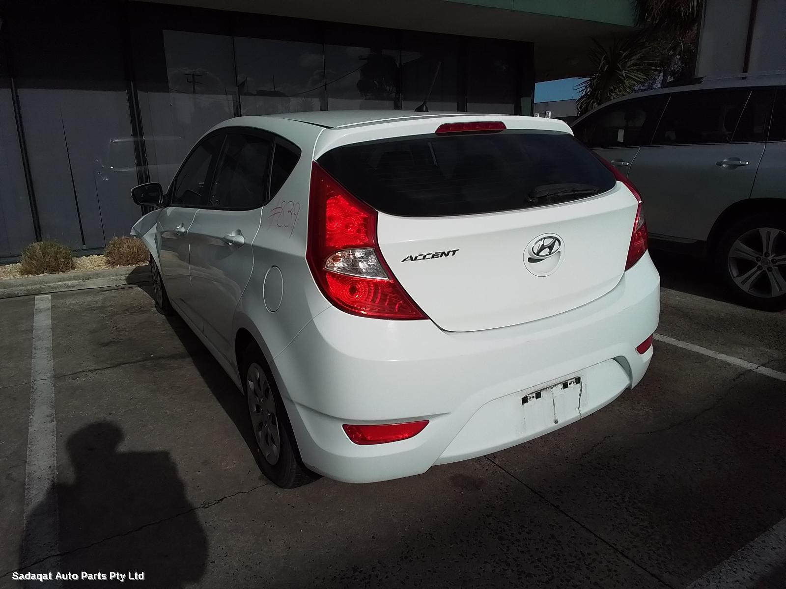 Hyundai Accent Bootlid/tailgate