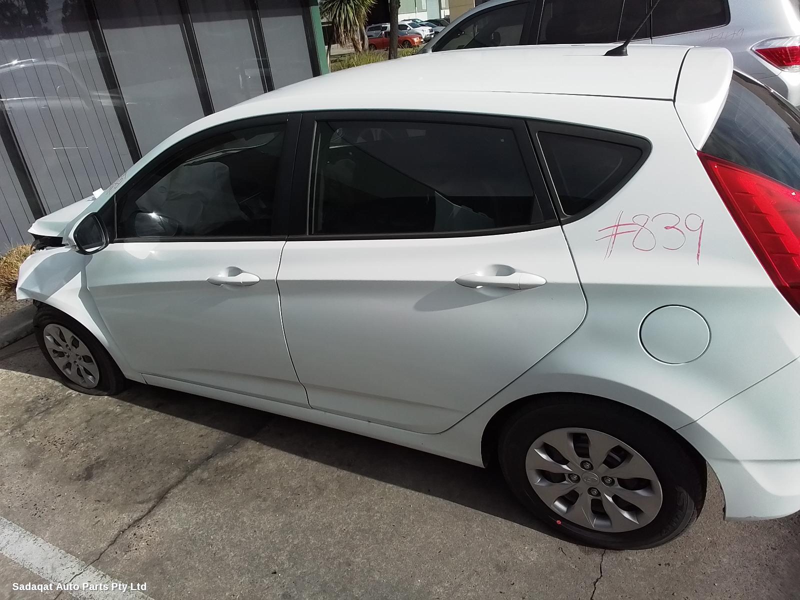 Hyundai Accent Bootlid/tailgate