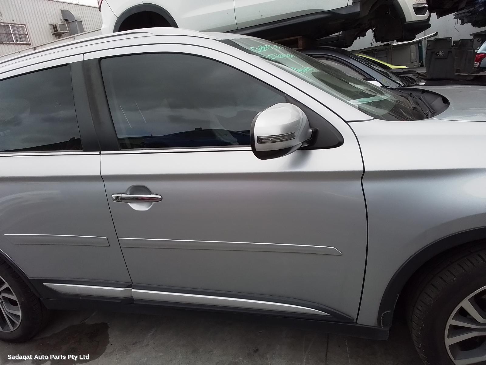 Mitsubishi Outlander Overflow Bottle