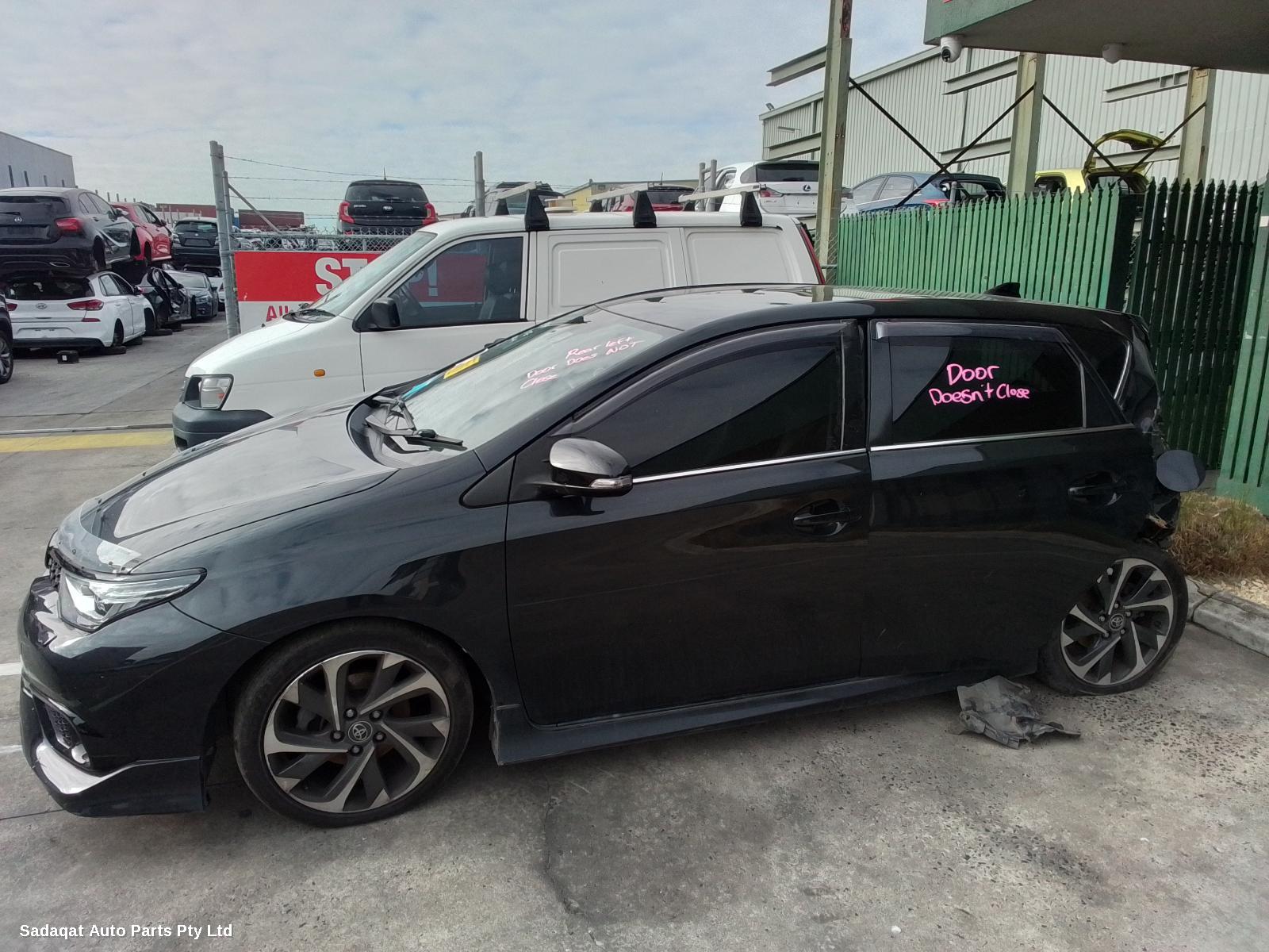 Toyota Corolla Right Guard