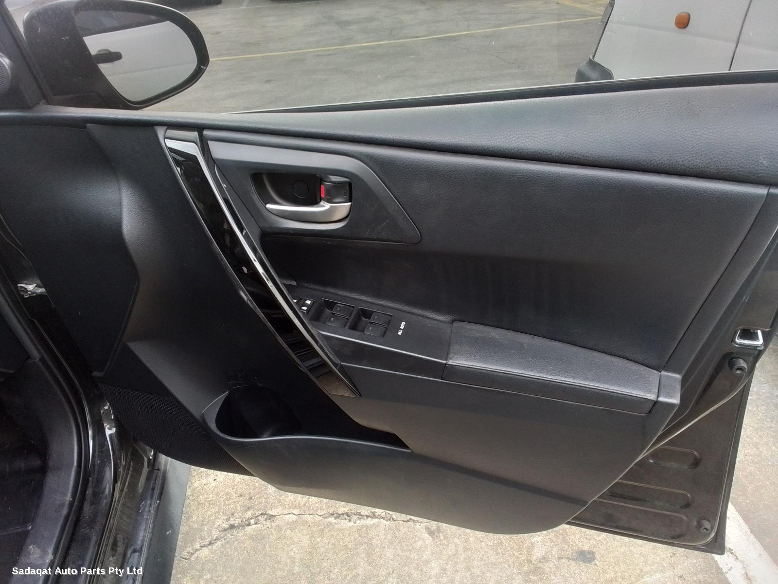 Toyota Corolla Right Guard