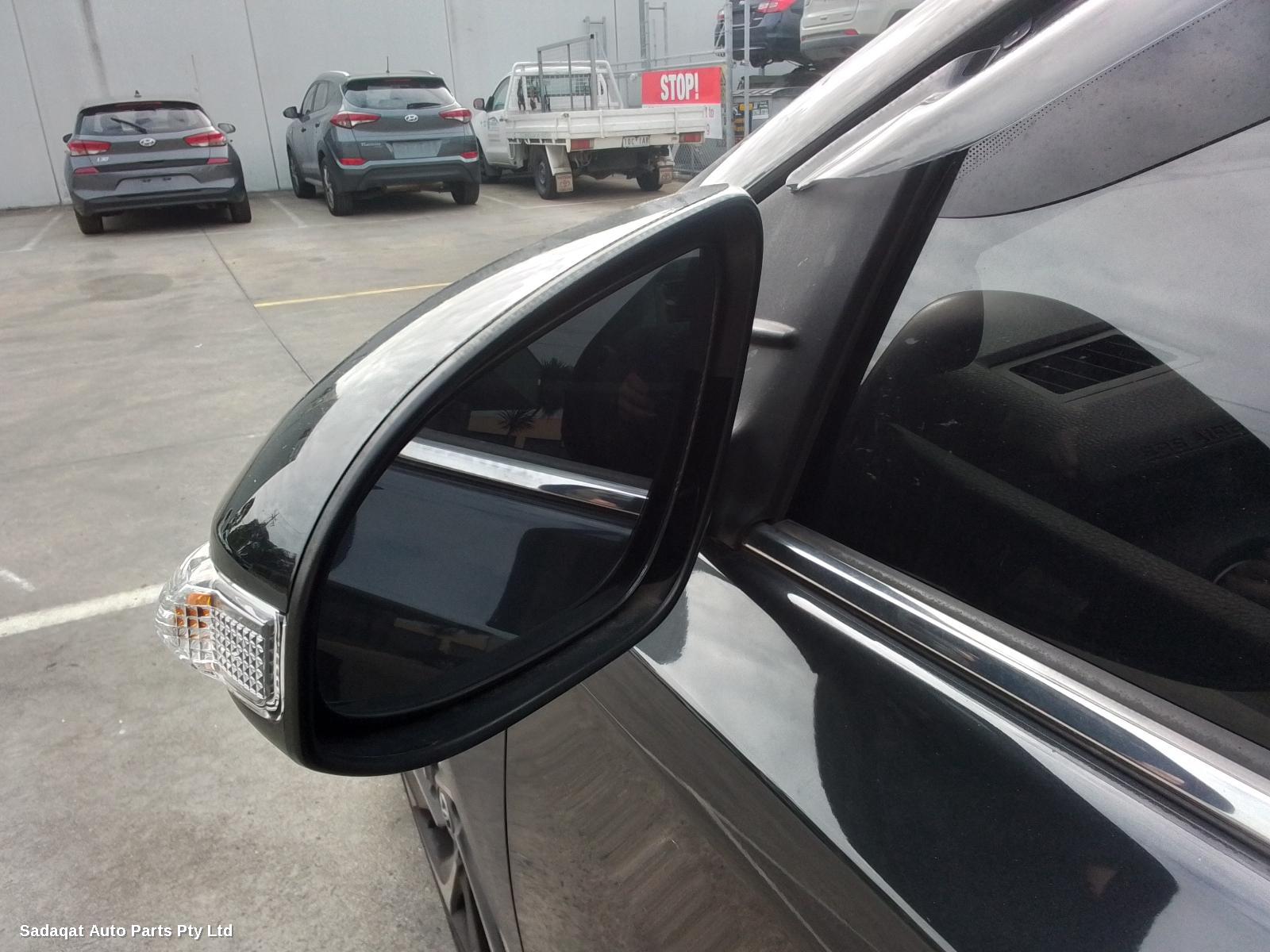 Toyota Corolla Right Guard