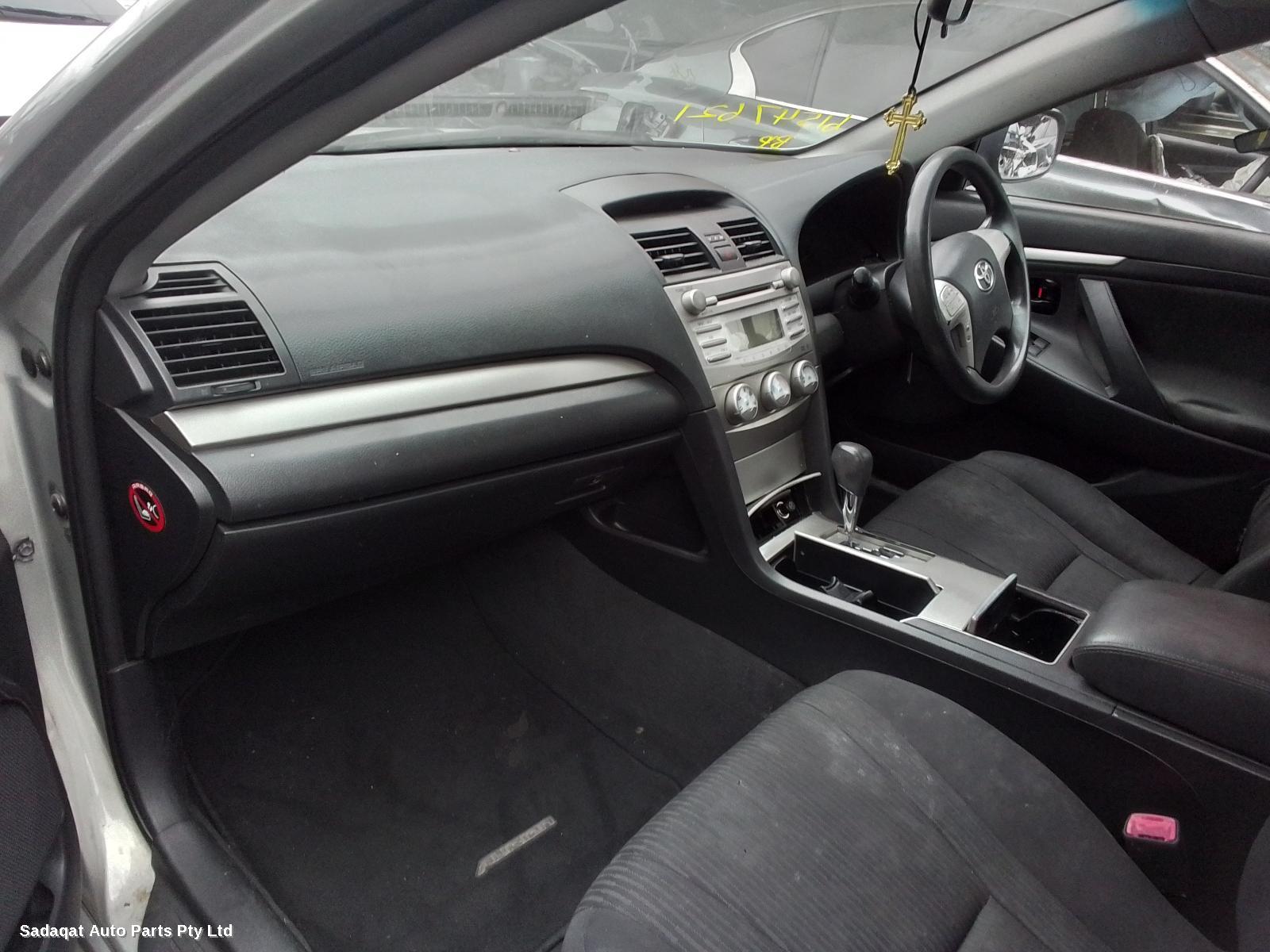 Toyota Aurion Side Step/skirt