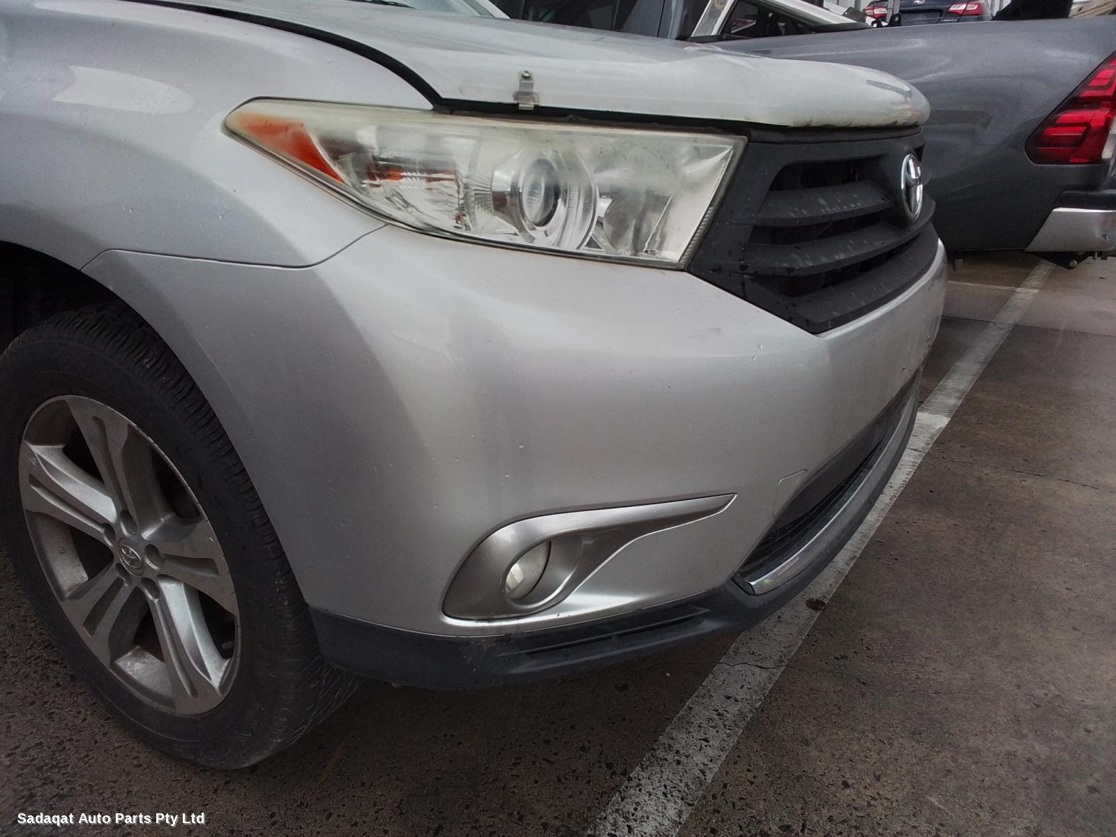 Toyota Kluger Right Headlamp