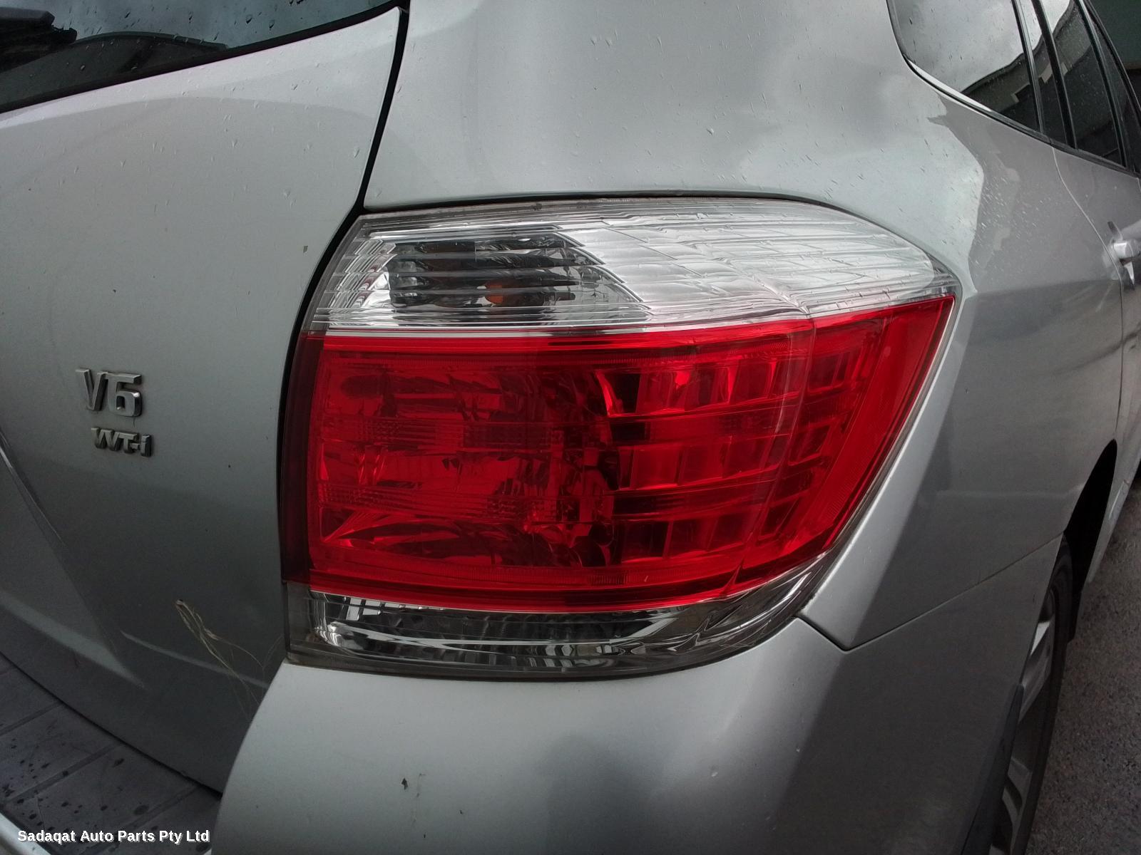 Toyota Kluger Right Headlamp