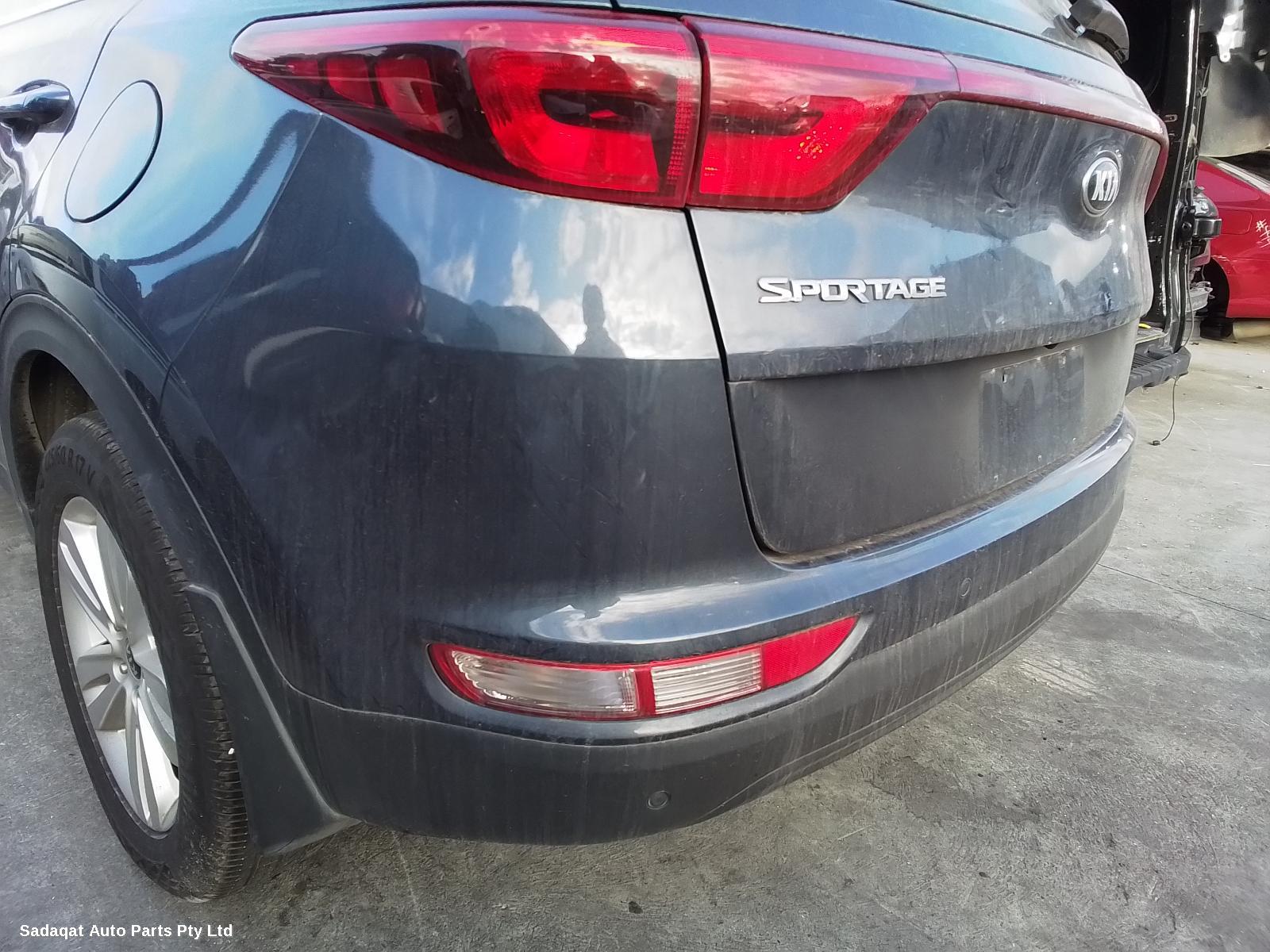 Kia Sportage Right Headlamp