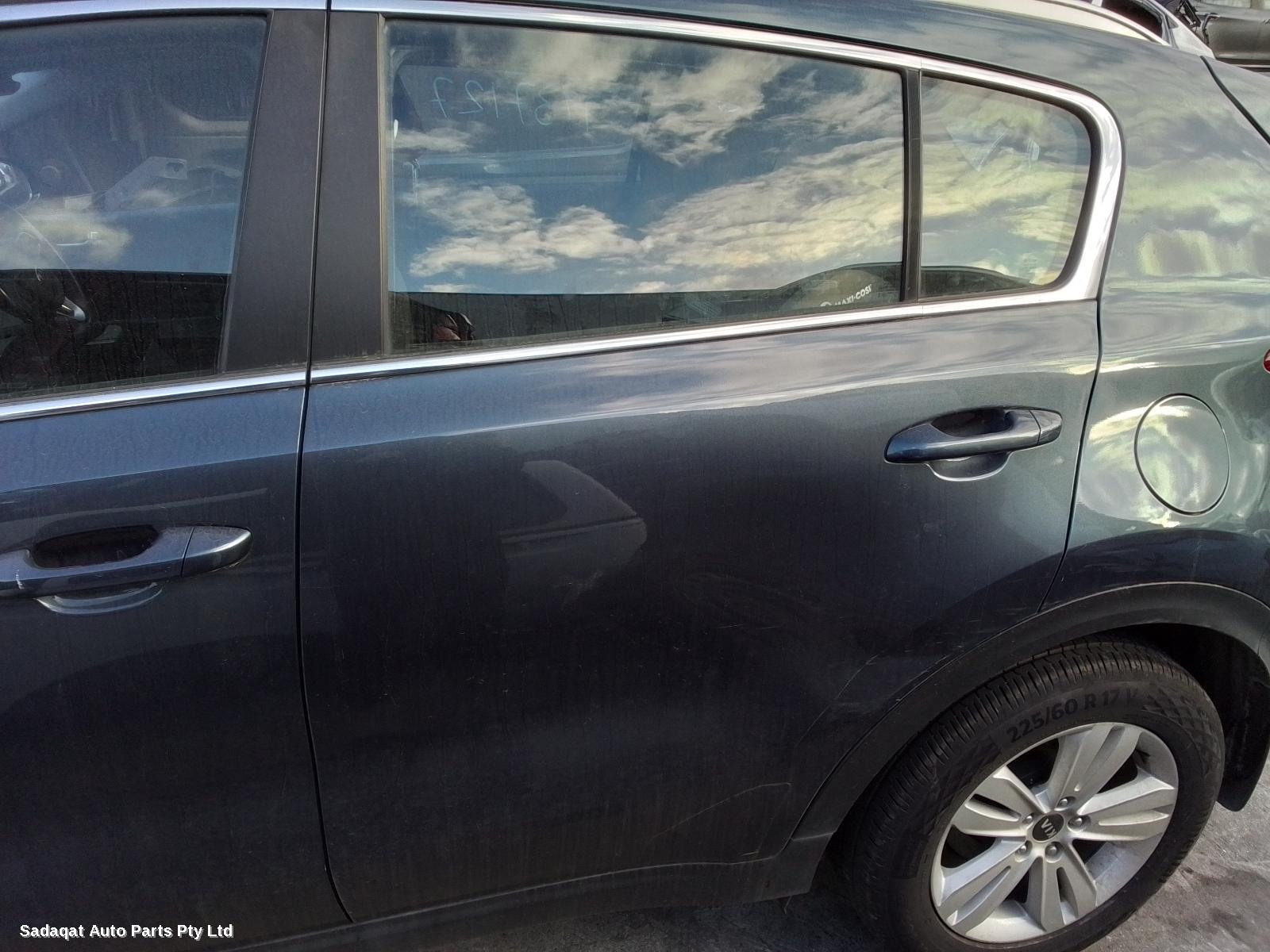 Kia Sportage Right Headlamp