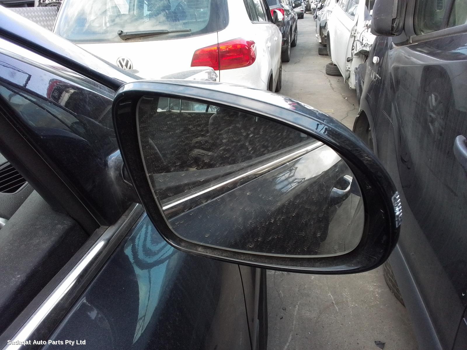 Kia Sportage Right Headlamp