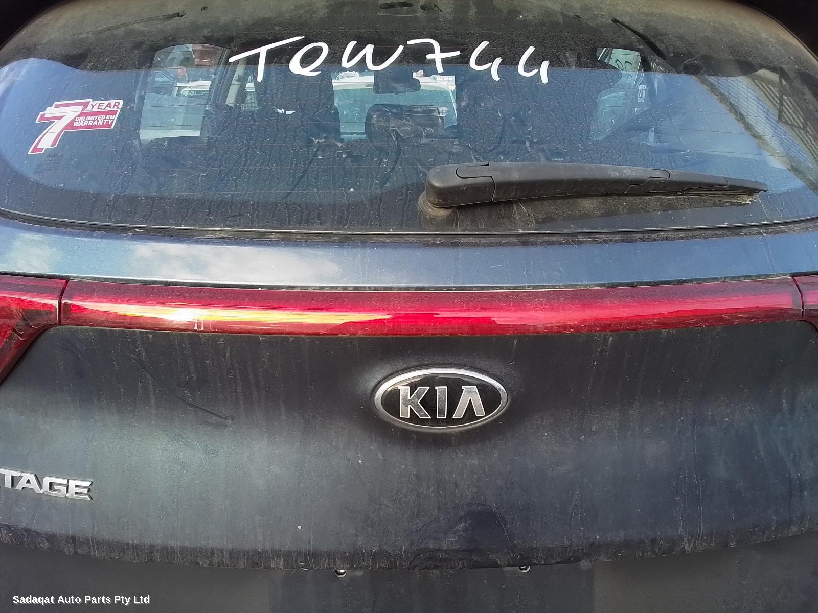 Kia Sportage Right Headlamp