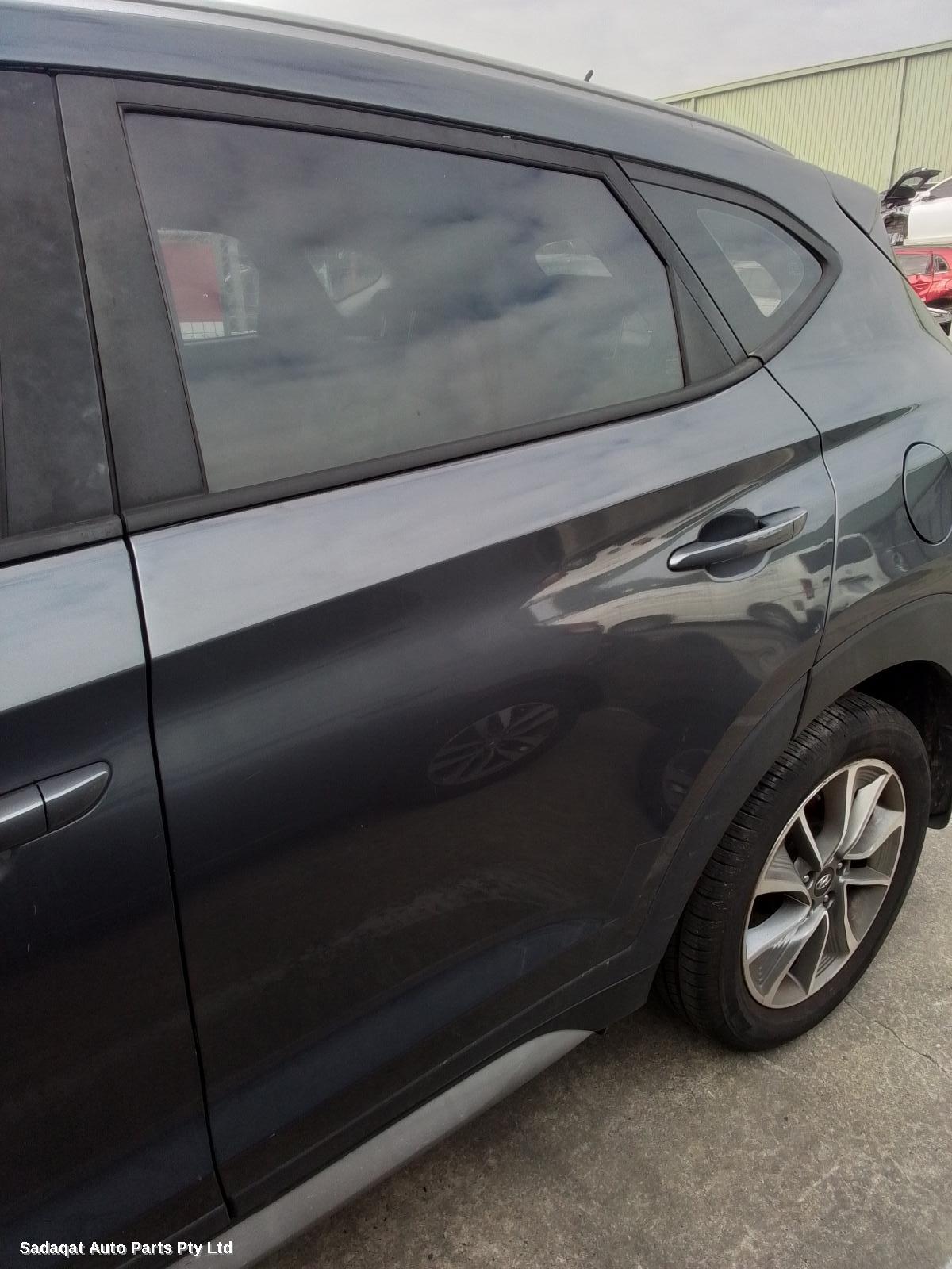 Hyundai Tucson Left Rear Hub Assembly