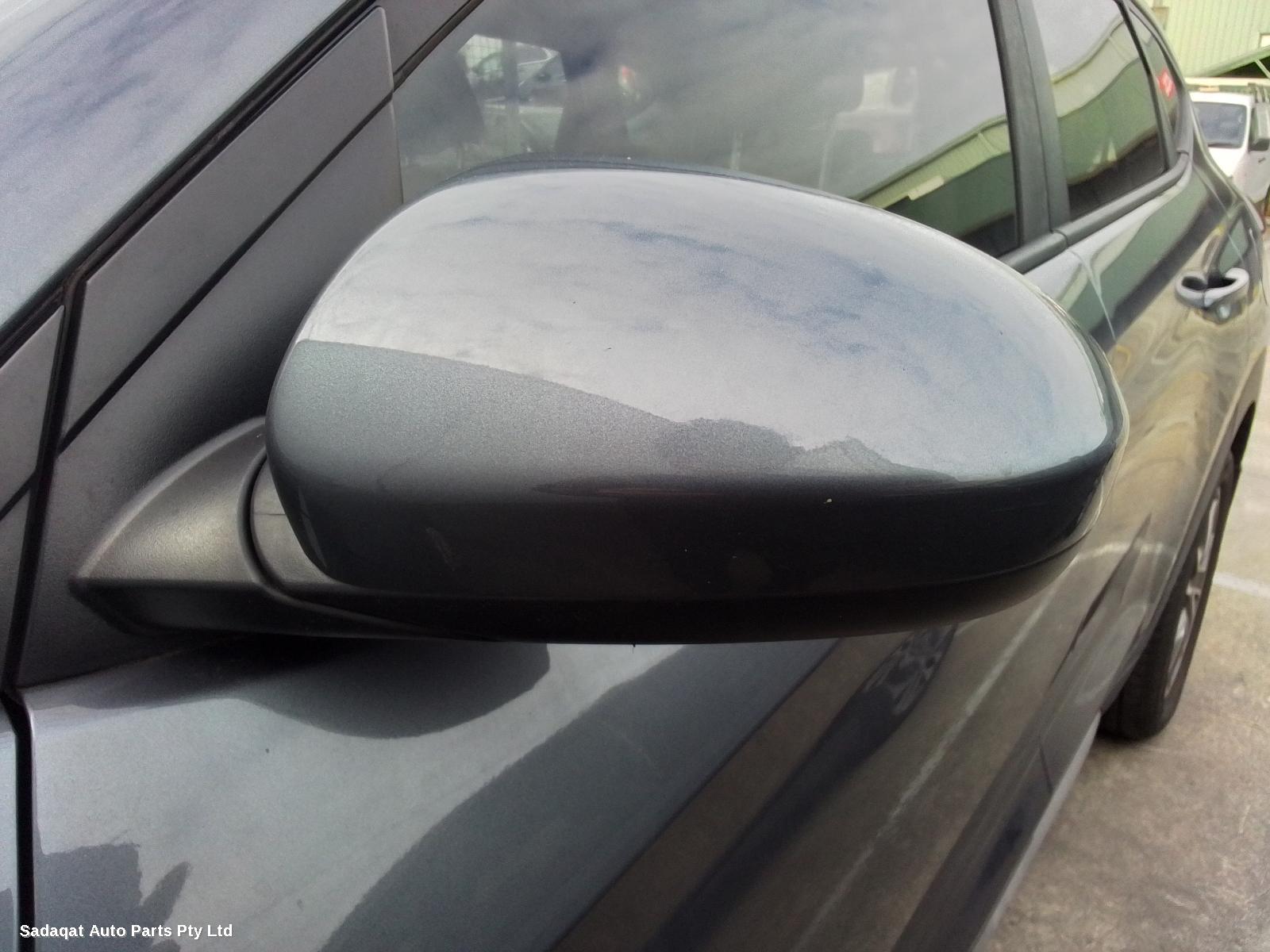 Hyundai Tucson Left Rear Hub Assembly