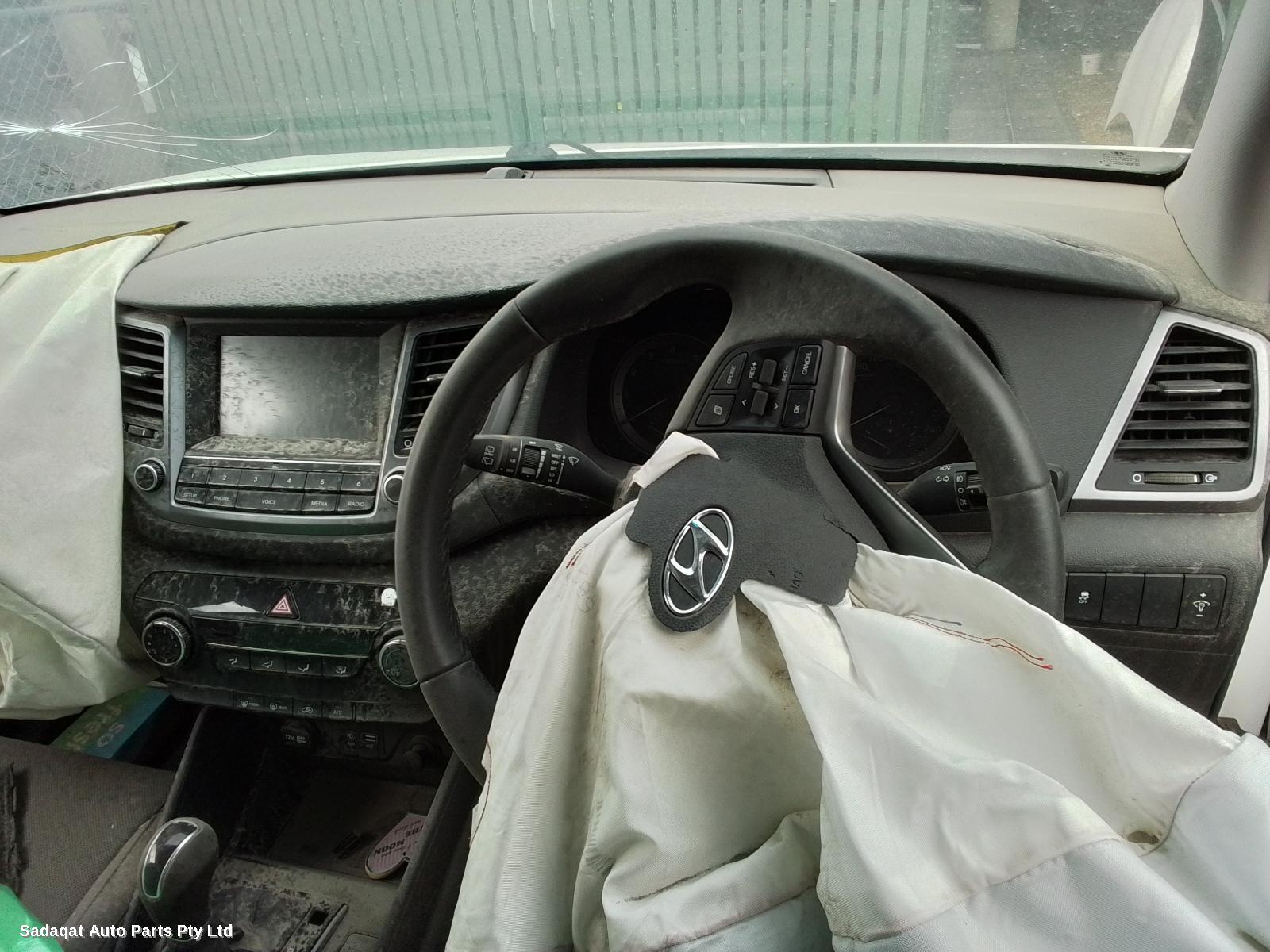 Hyundai Tucson Washer Bottle