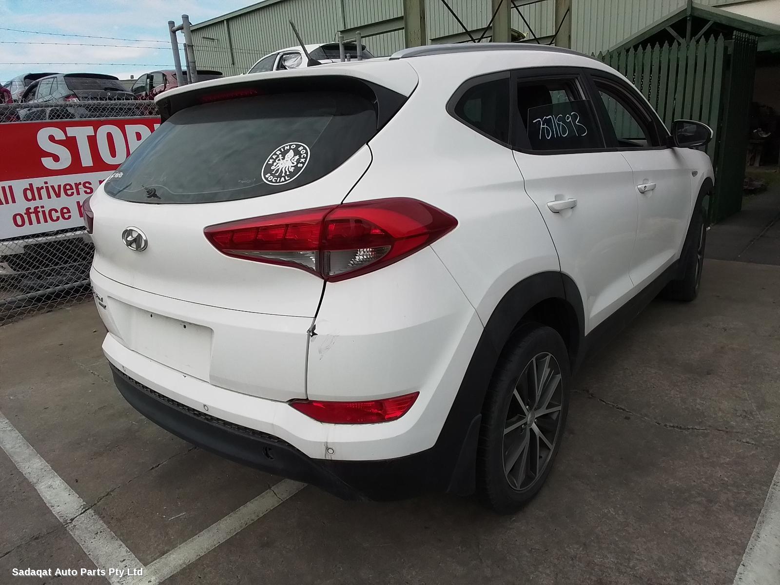 Hyundai Tucson Washer Bottle