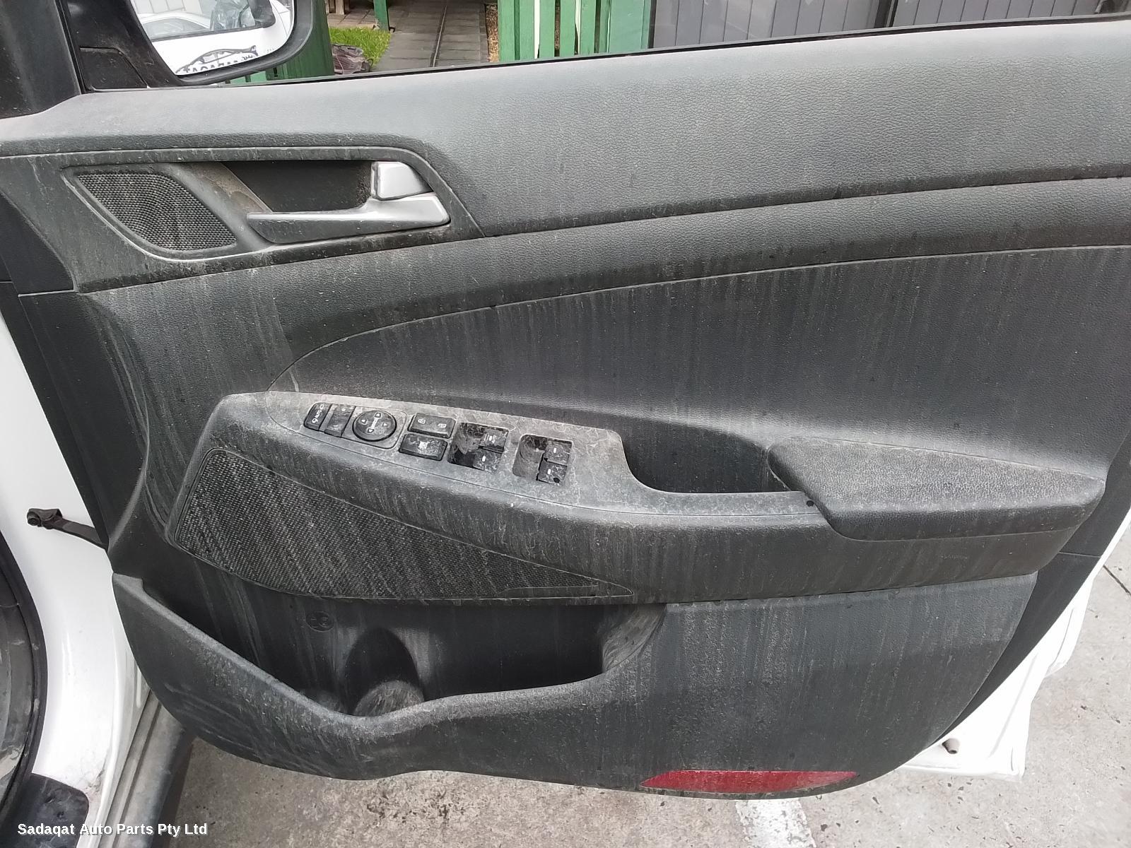 Hyundai Tucson Washer Bottle