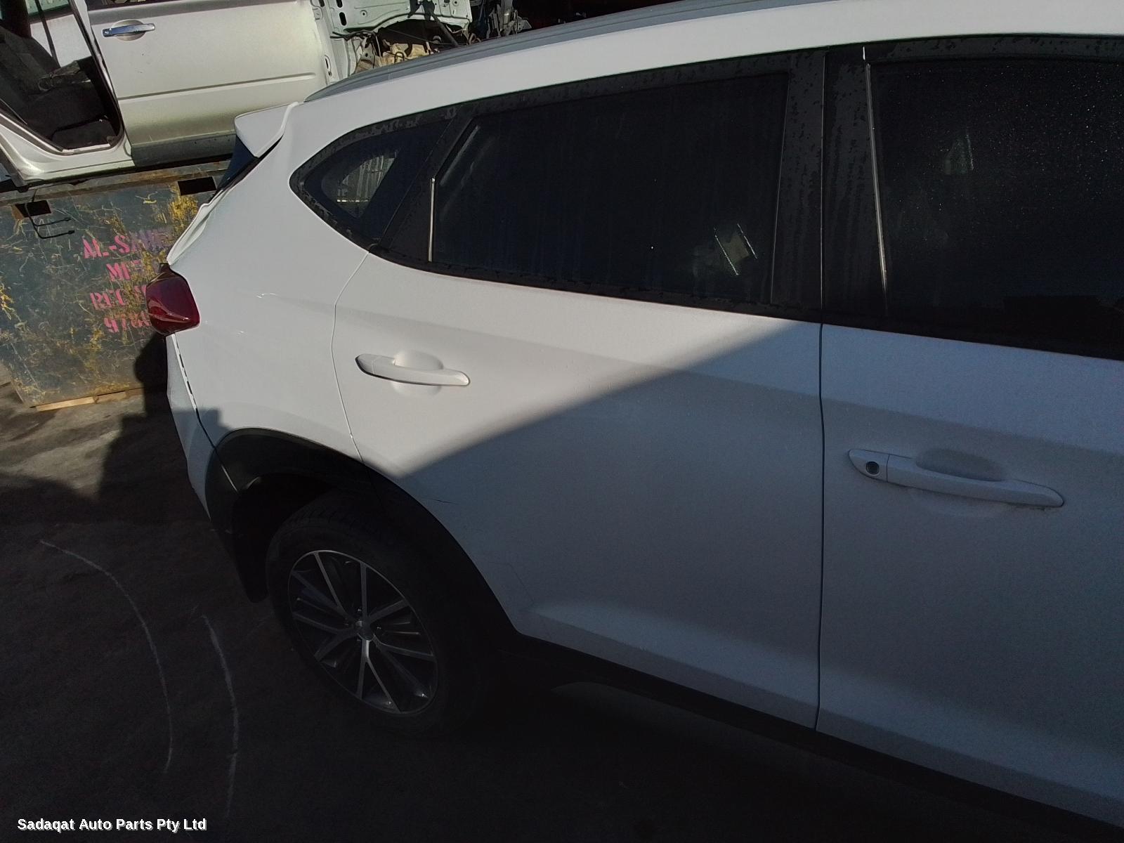 Hyundai Tucson Left Door Mirror