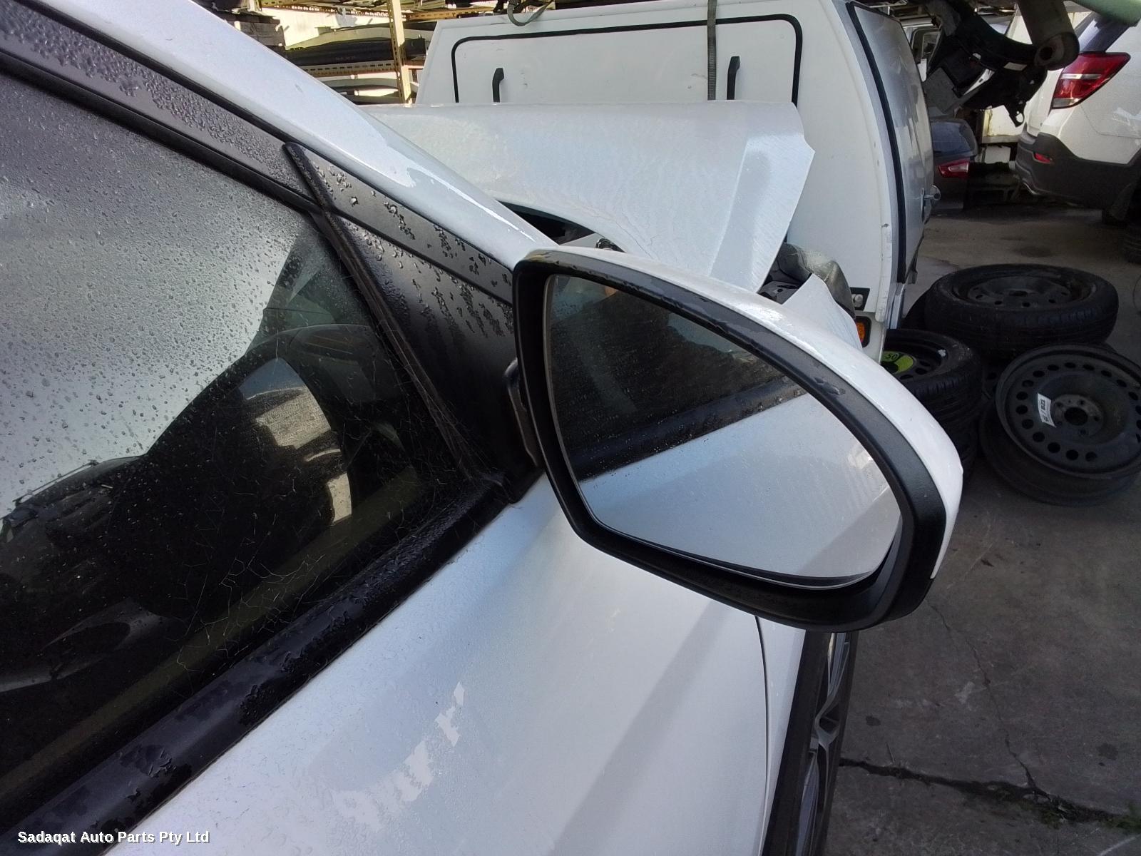 Hyundai Tucson Left Door Mirror