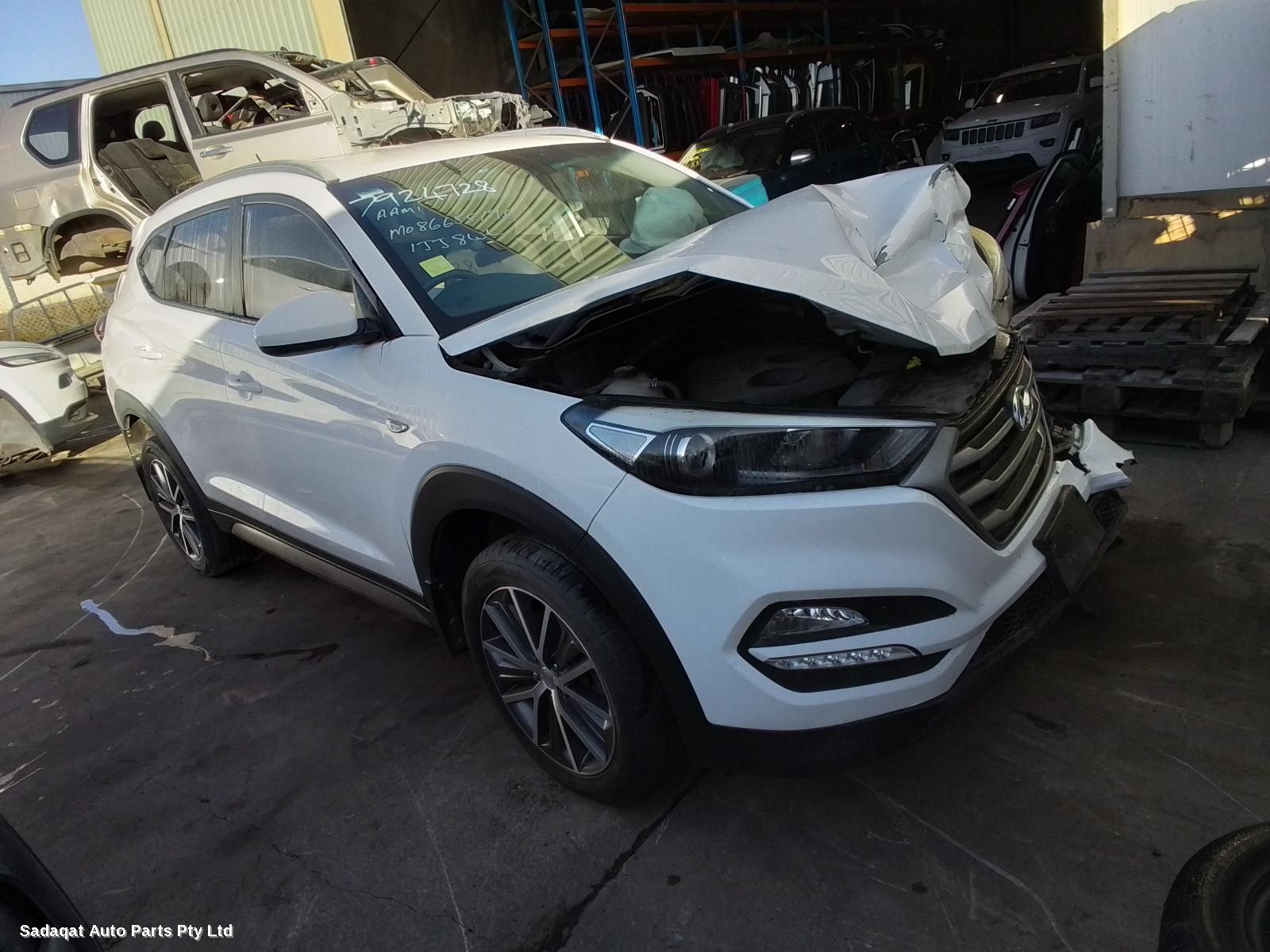 Hyundai Tucson Left Door Mirror