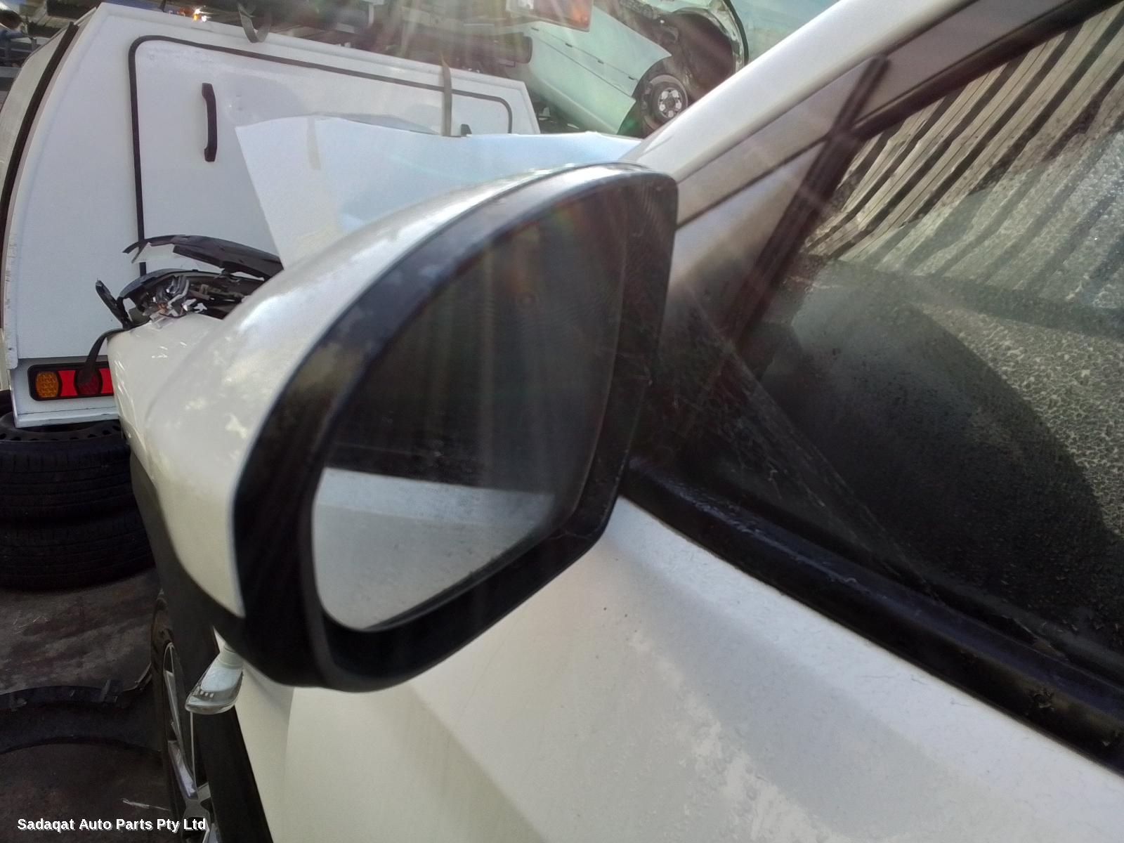 Hyundai Tucson Left Door Mirror