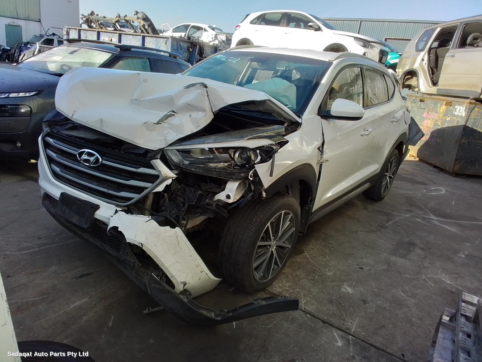 Hyundai Tucson Right Front Window Reg/motor