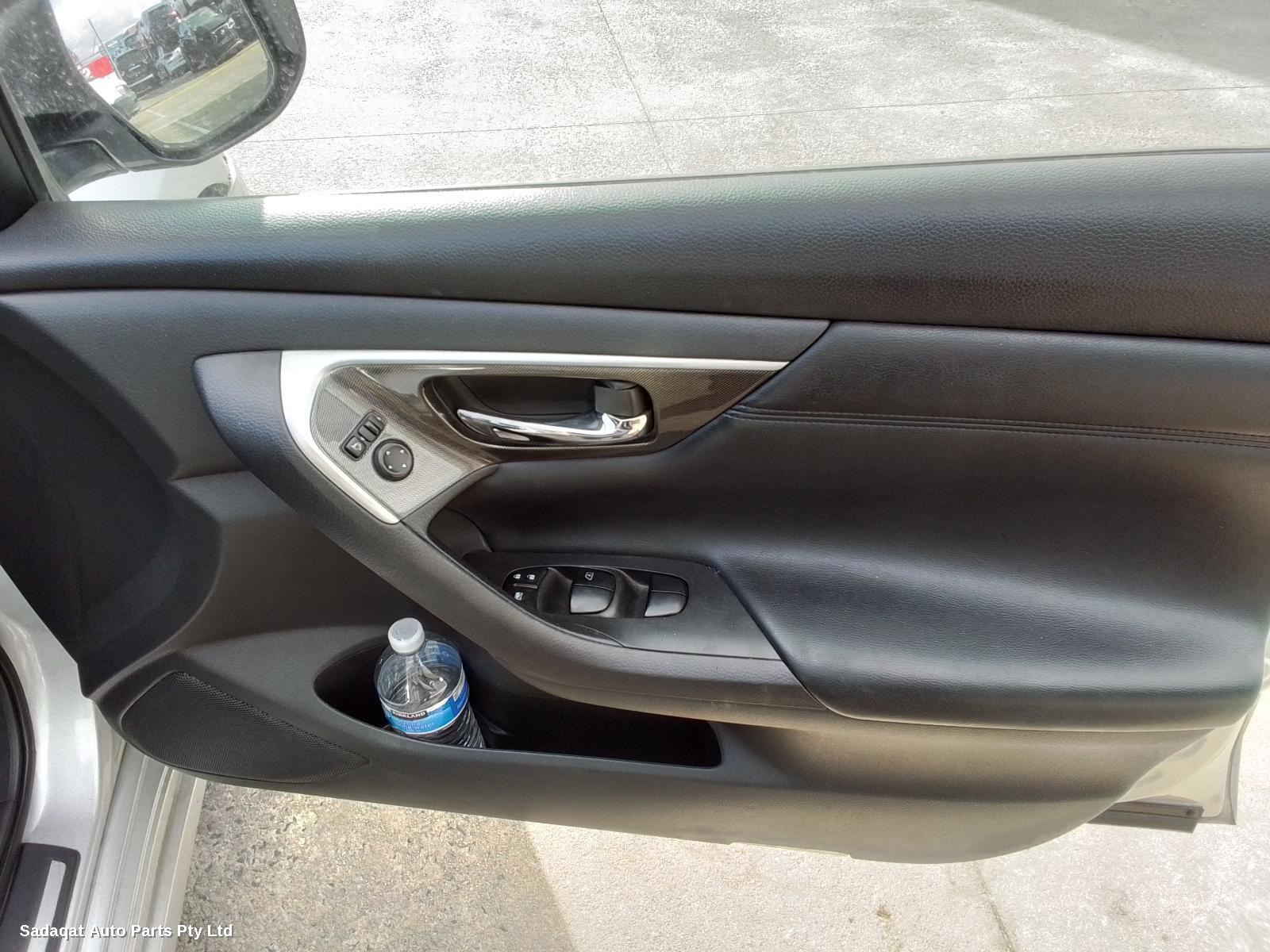 Nissan Altima F/bar Reinforc/brack