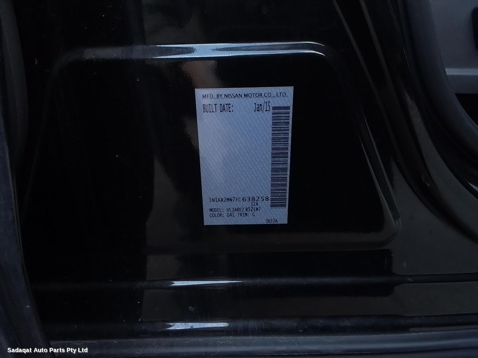 Nissan Pathfinder Right Guard Liner