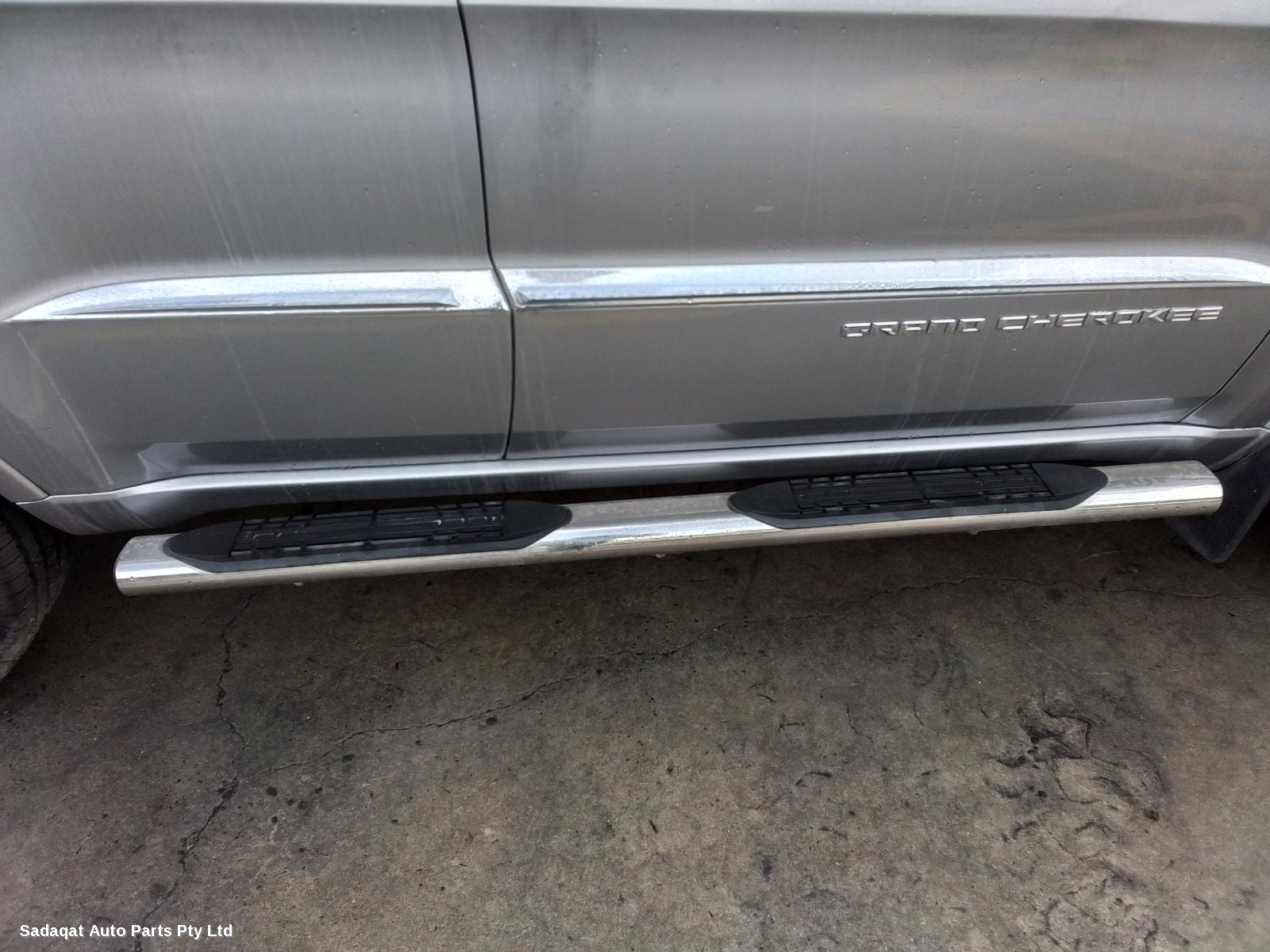 Jeep Grandcherokee Right Front Door