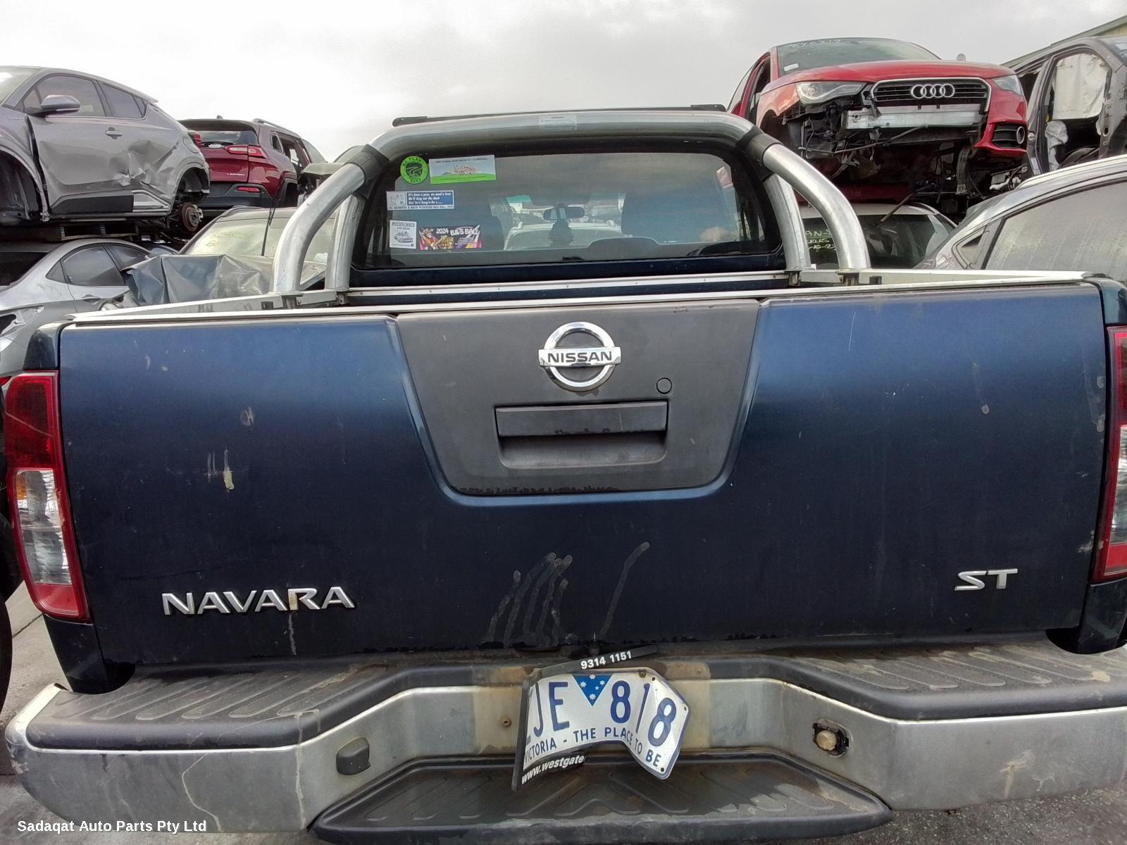 Nissan Navara Right Headlamp