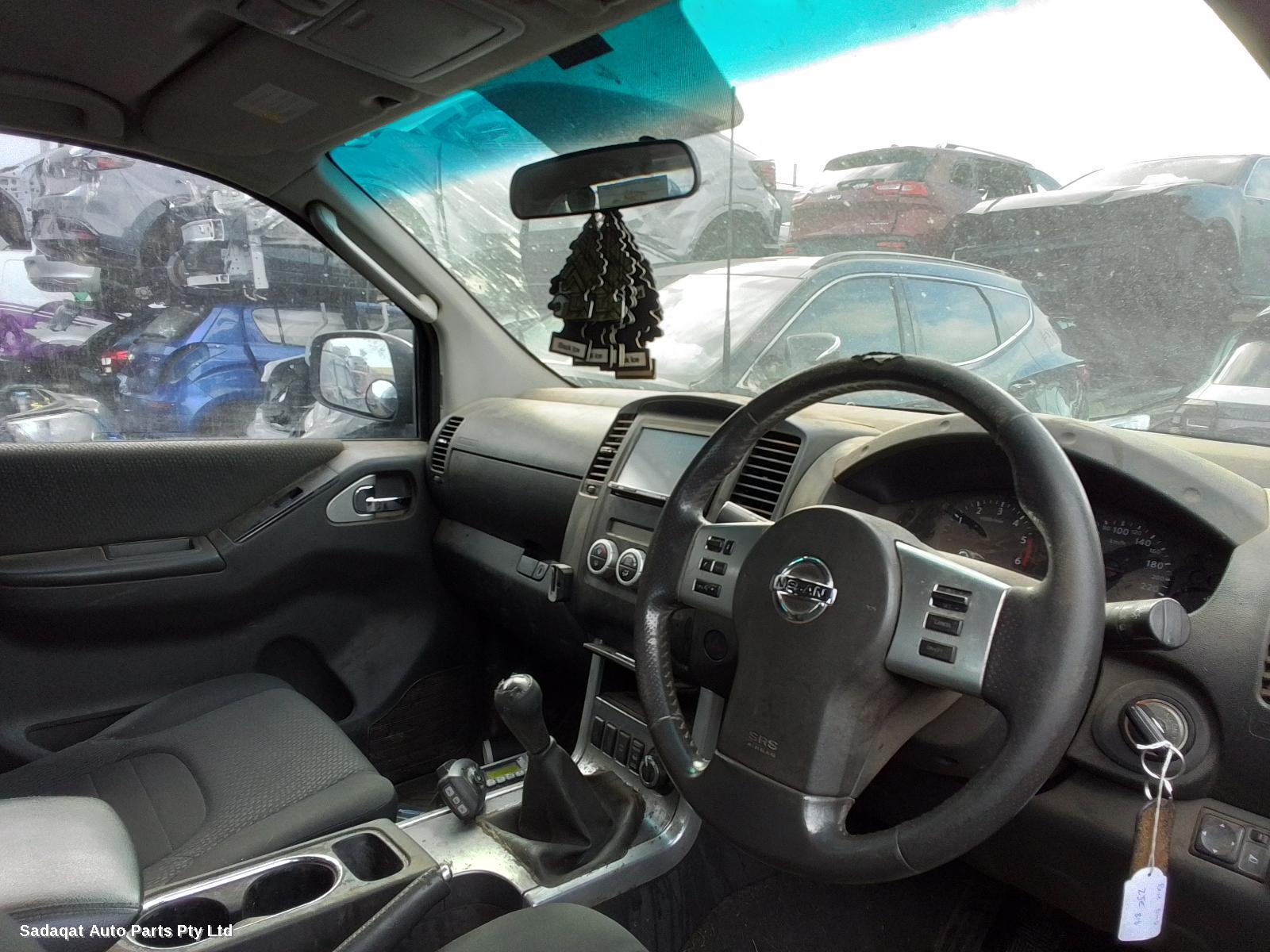 Nissan Navara Right Headlamp